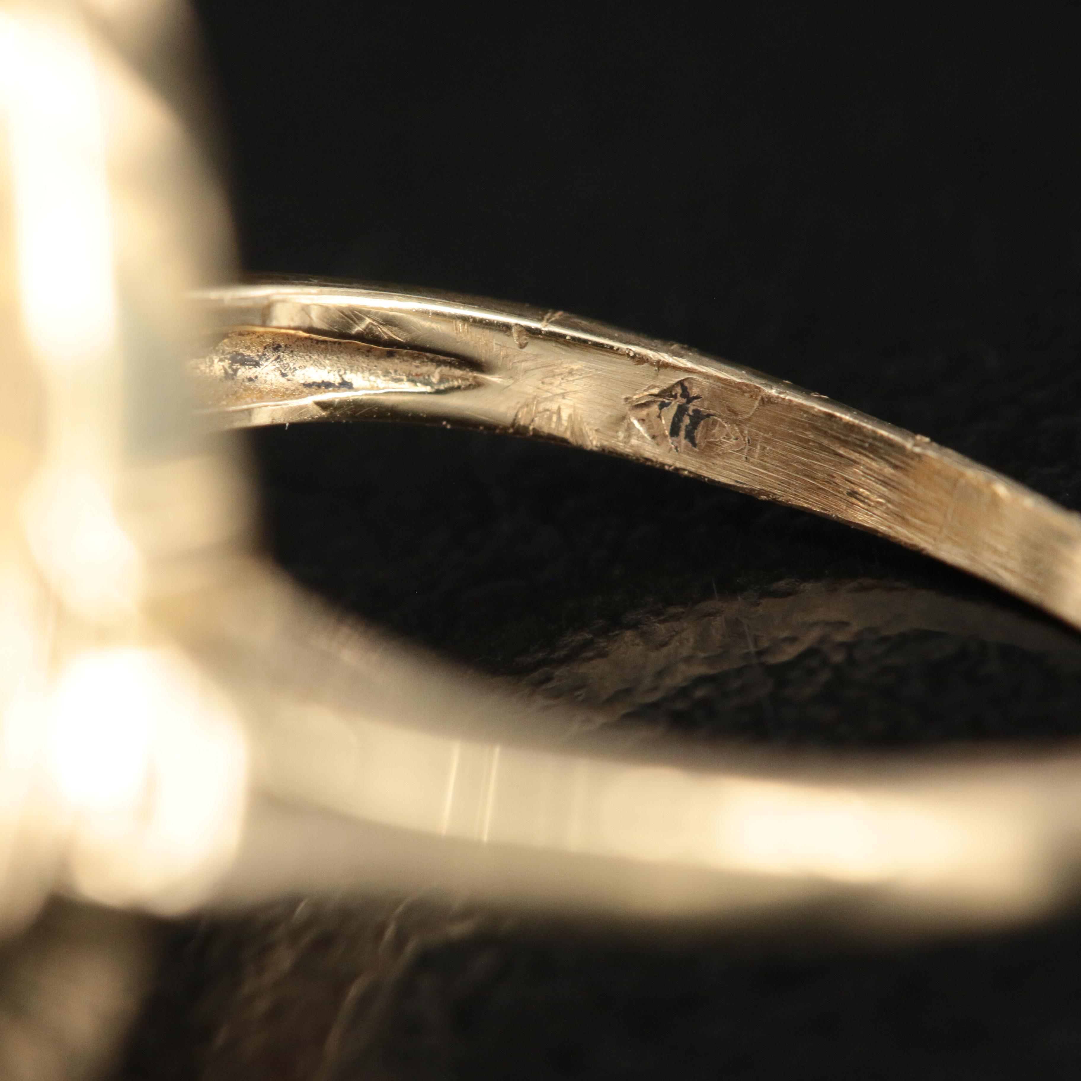 14K Black  Onyx Oval Signet Ring