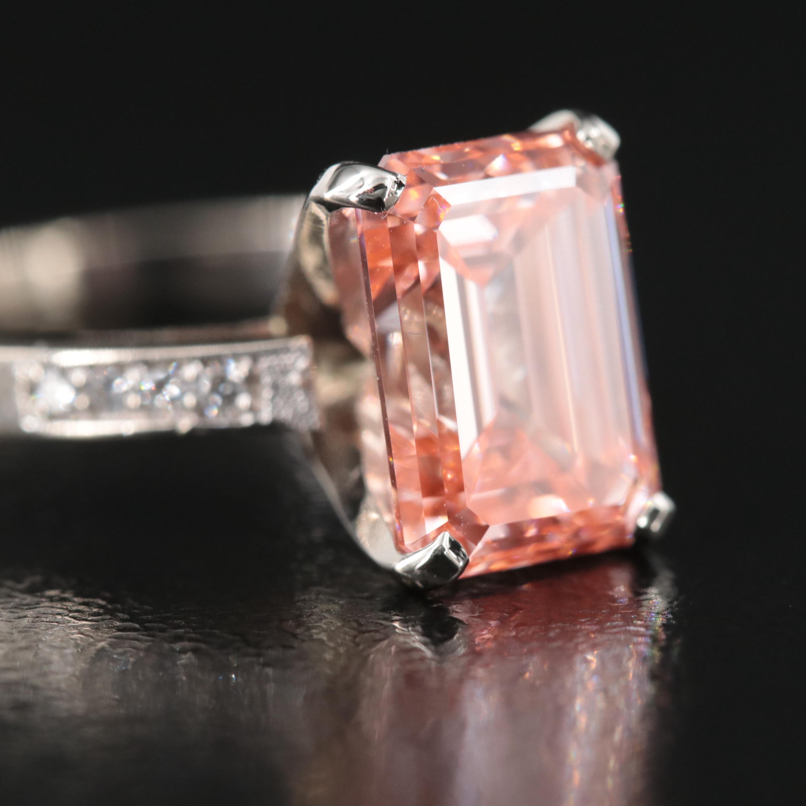 18K 2.96 CTW (Origin Undetermined) Fancy Deep Pink Diamond Ring