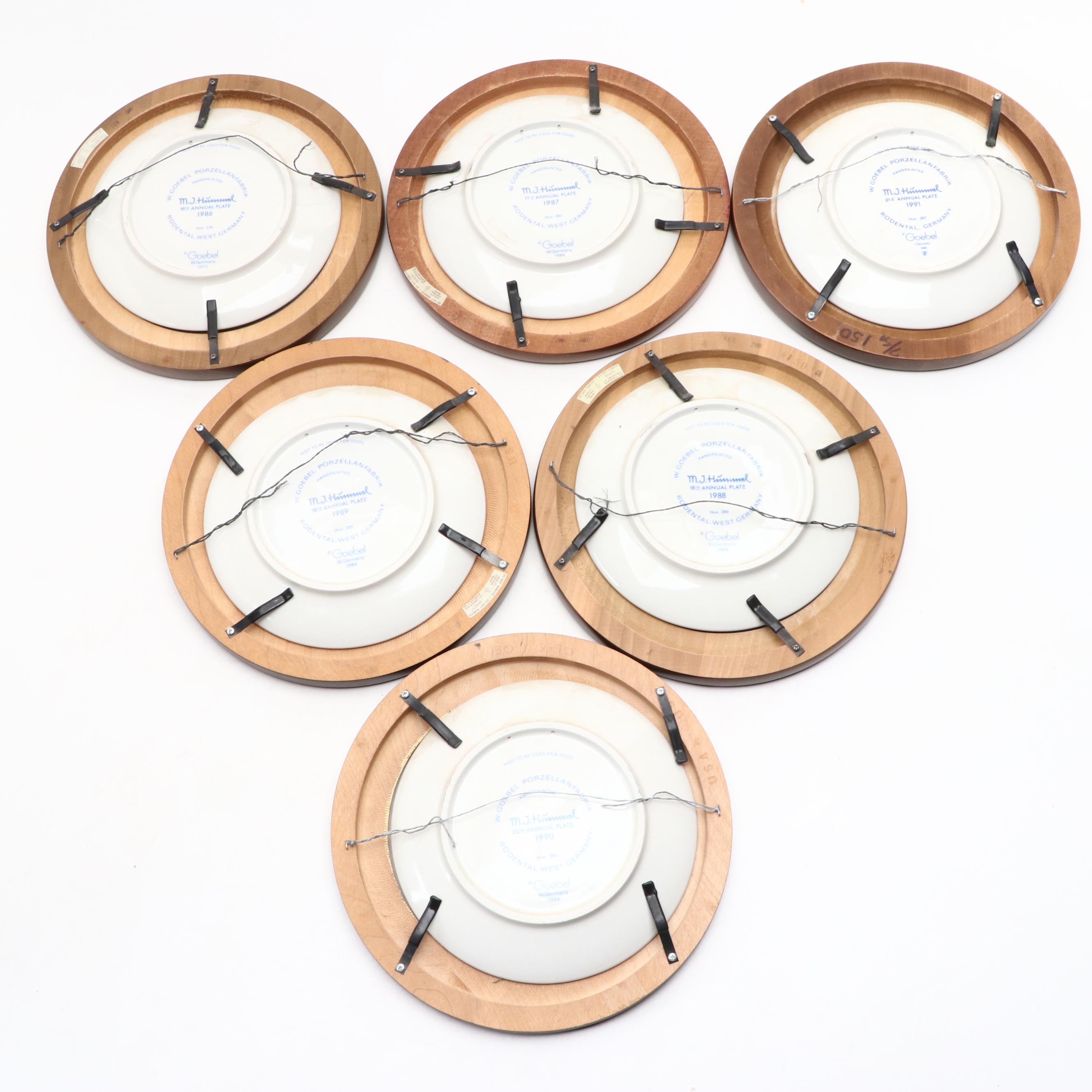 Goebel Hummel Annual Porcelain Plates in Round Gilt Wood Frames, 1986-1991