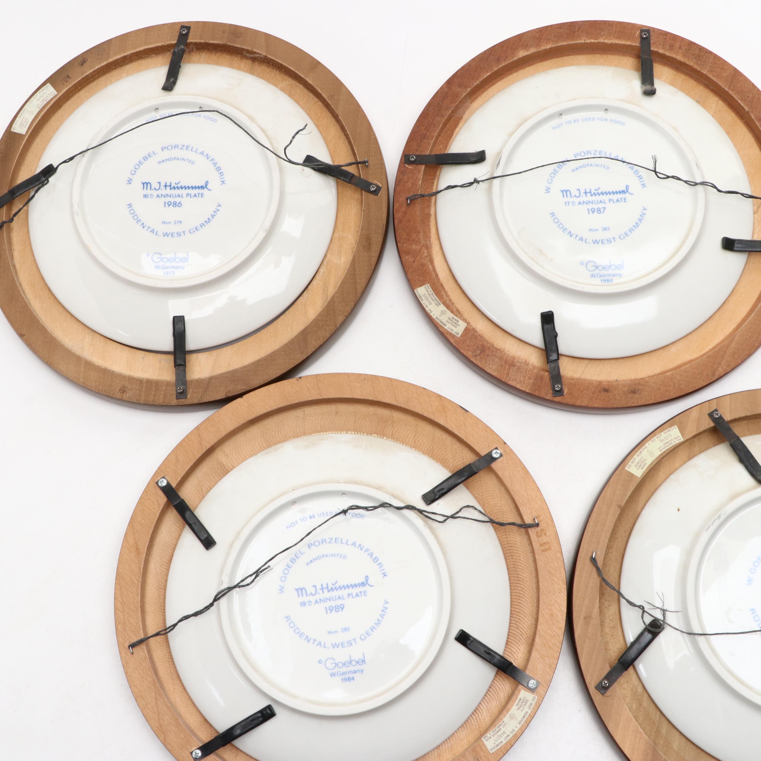 Goebel Hummel Annual Porcelain Plates in Round Gilt Wood Frames, 1986-1991
