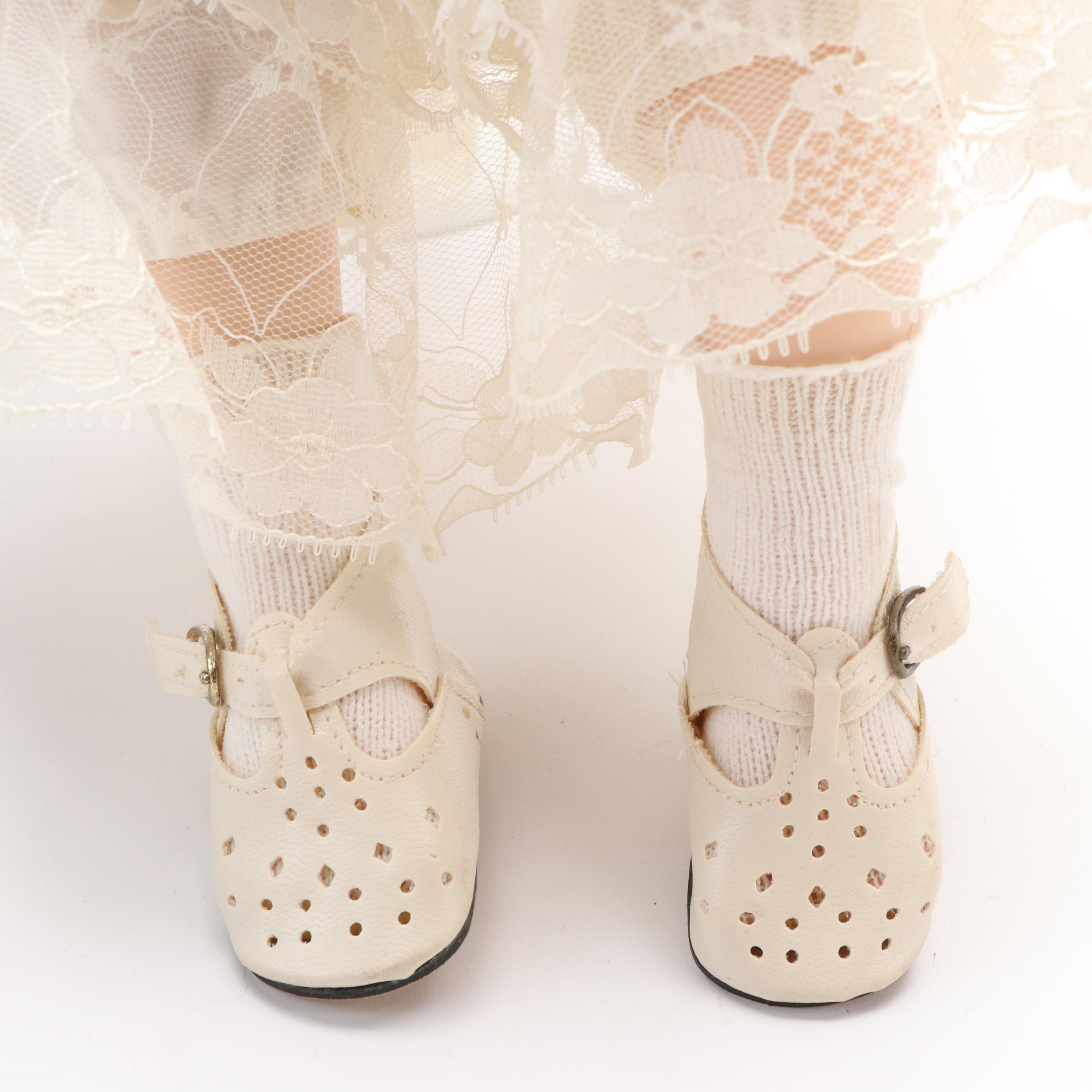 Heritage Mint Sitting Pretty and Heritage Signature Collection Dolls