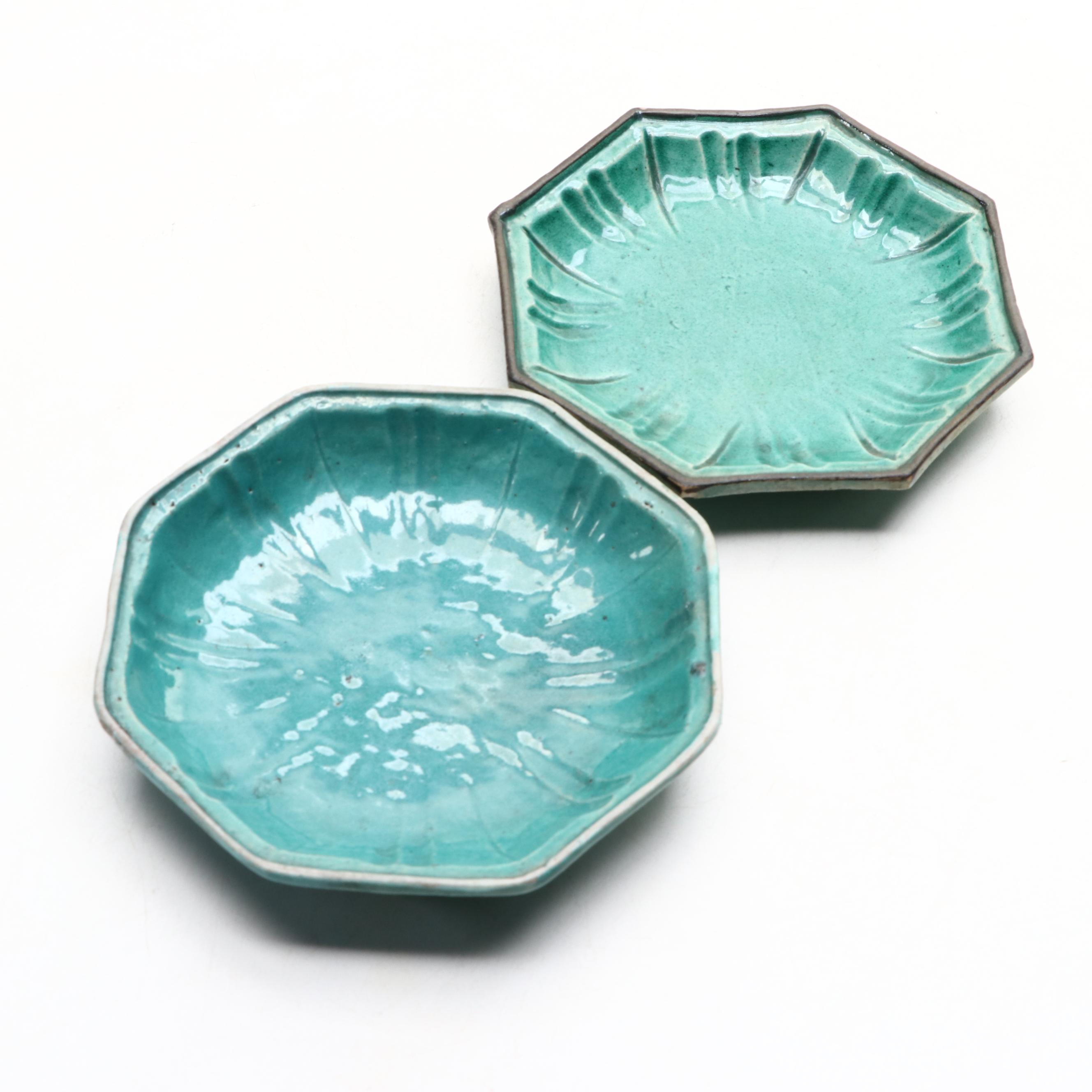 Chinese Export Porcelain Fruit Stand, Plates, and Enameled Square Bowls