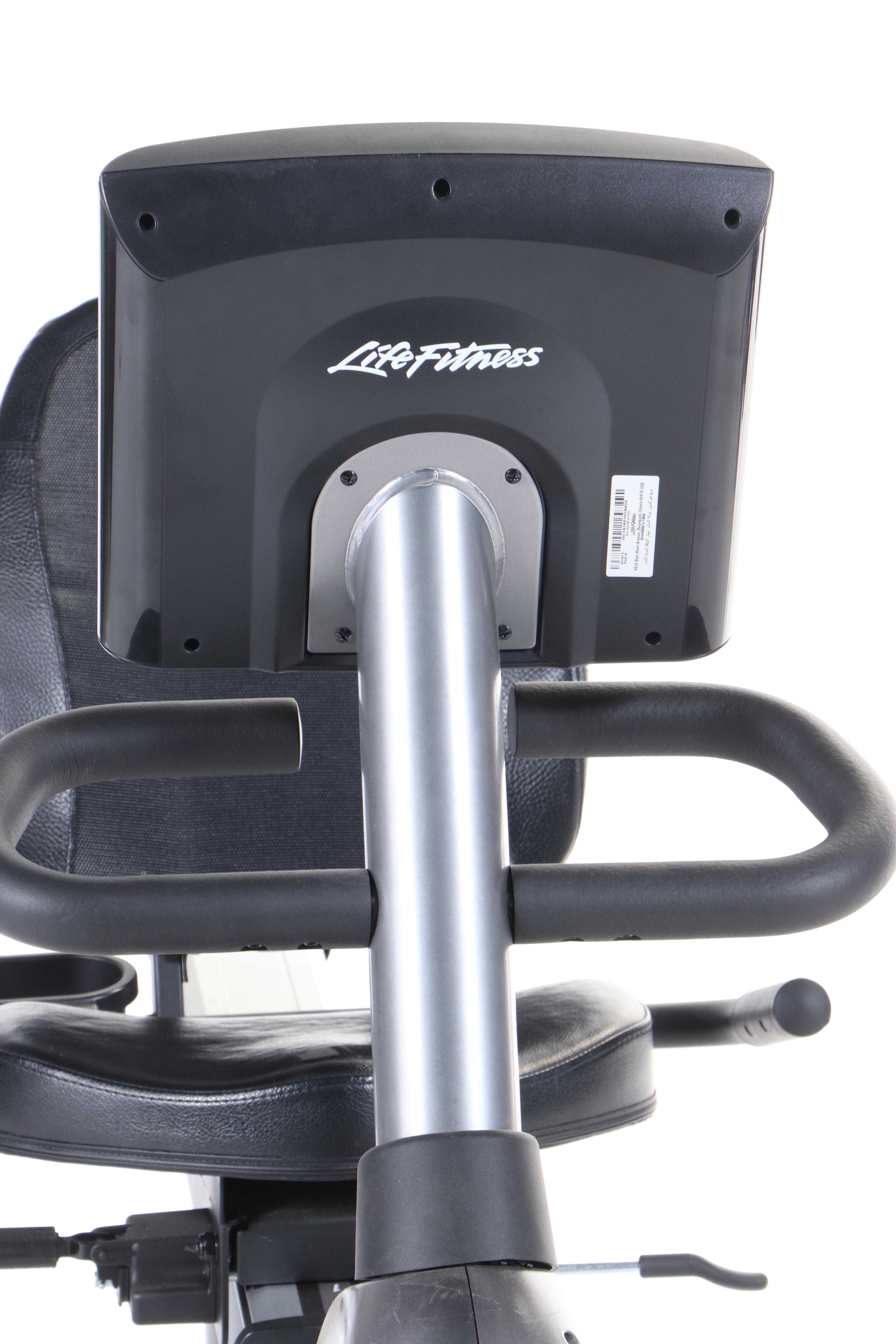 Life Fitness RS3 Recumbent Stationary Bike With Digital Display