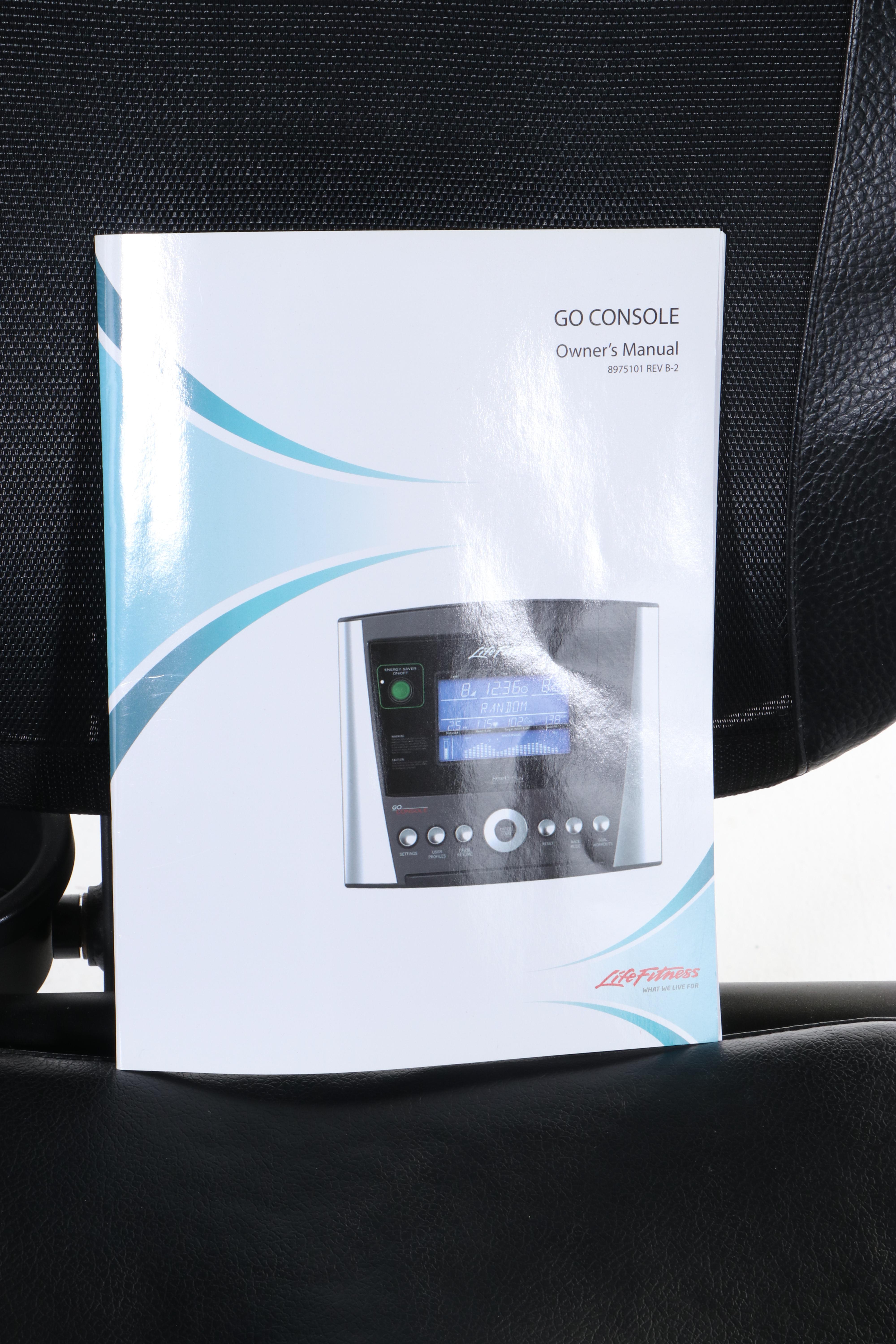 Life Fitness RS3 Recumbent Stationary Bike With Digital Display