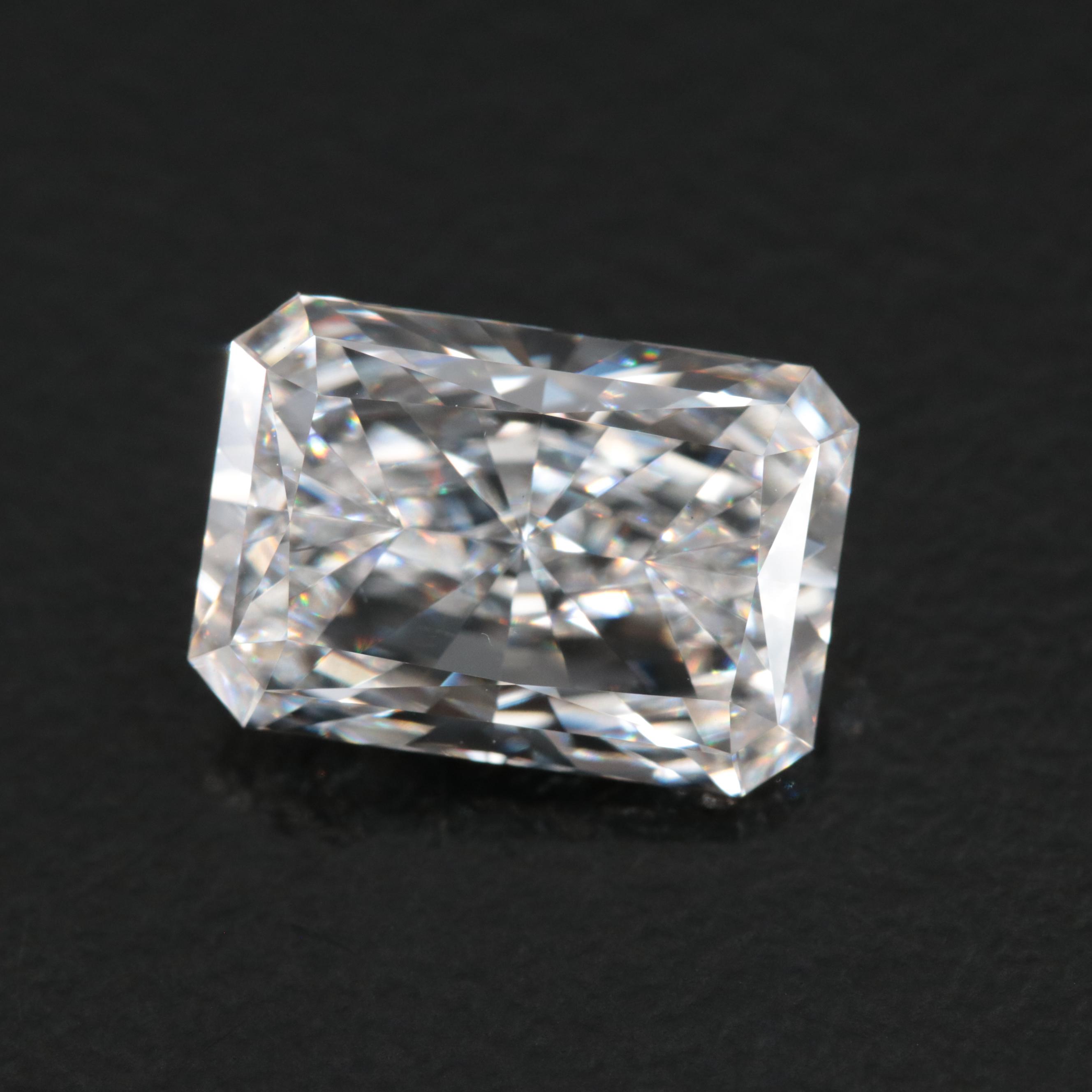 Loose 3.95 CT Lab Grown Diamond with IGI Report