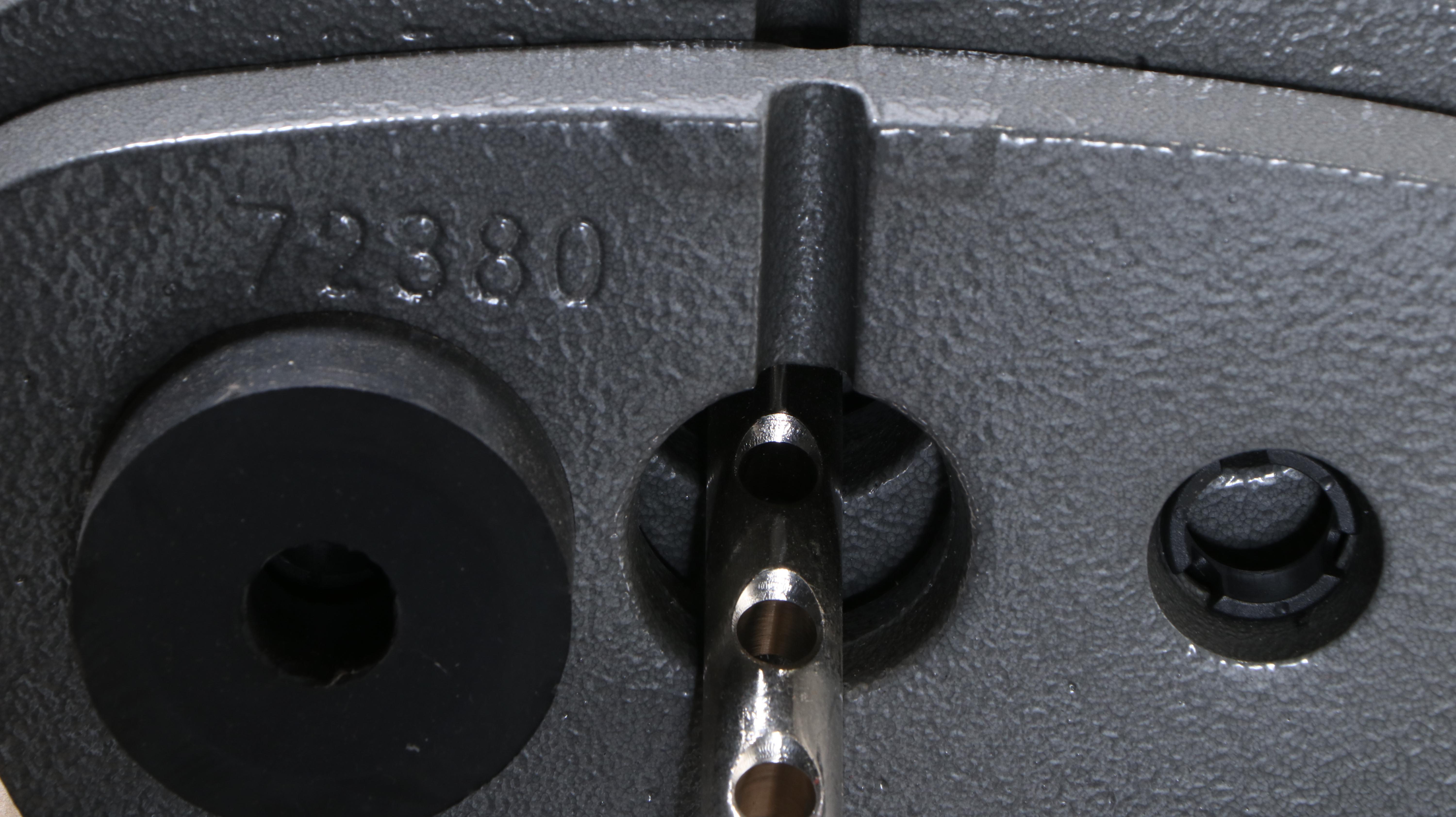 Life Fitness G2 Home Gym System With Leg Press, Weights and Manuals