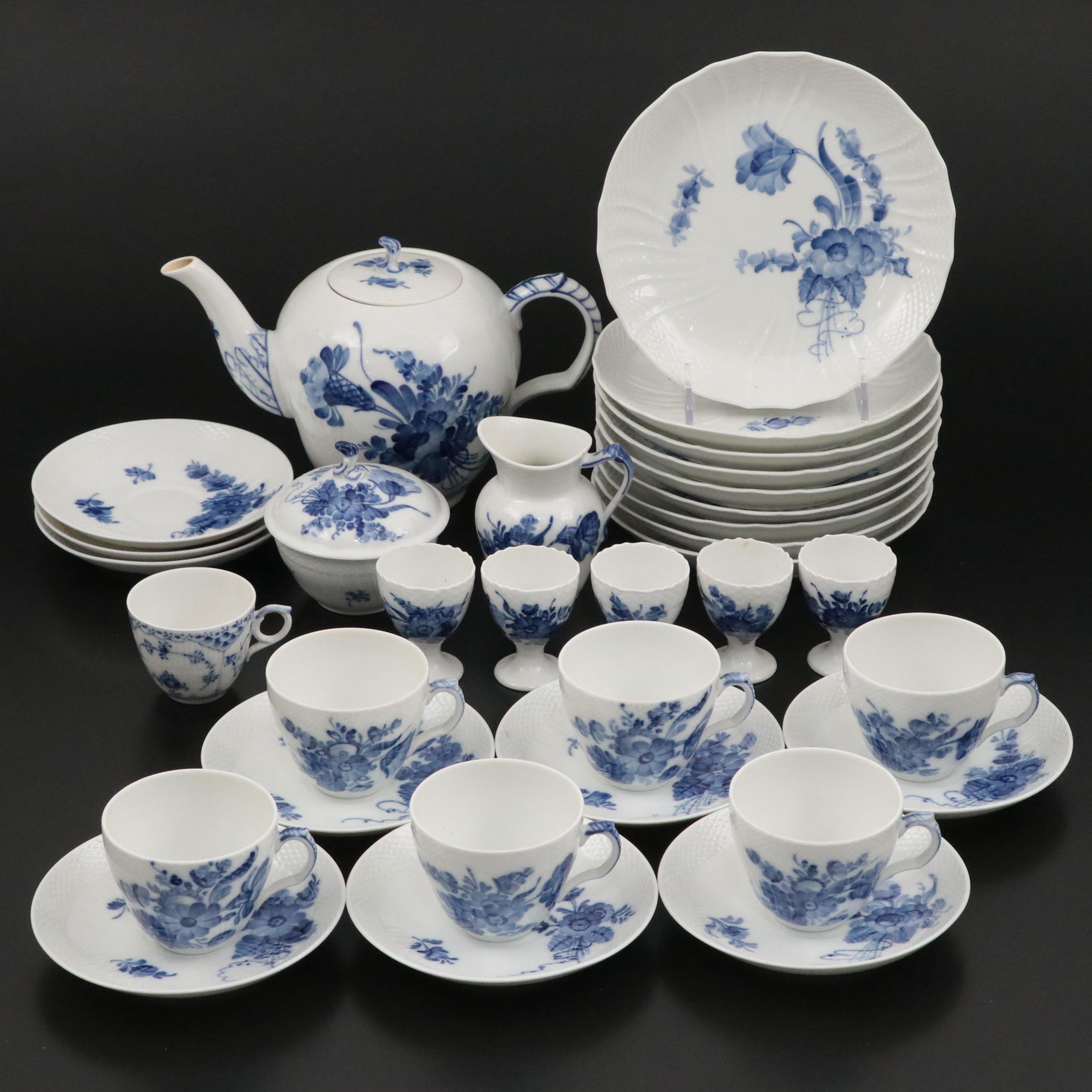 Royal Copenhagen "Blue Flowers" Porcelain Dinnerware, Mid to Late 20th Century
