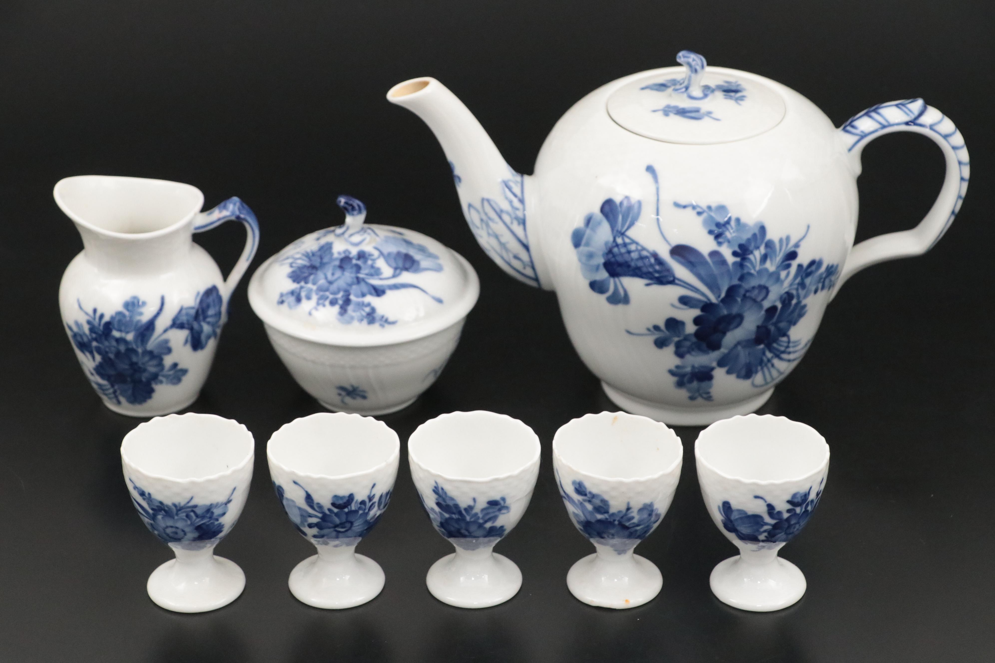 Royal Copenhagen "Blue Flowers" Porcelain Dinnerware, Mid to Late 20th Century