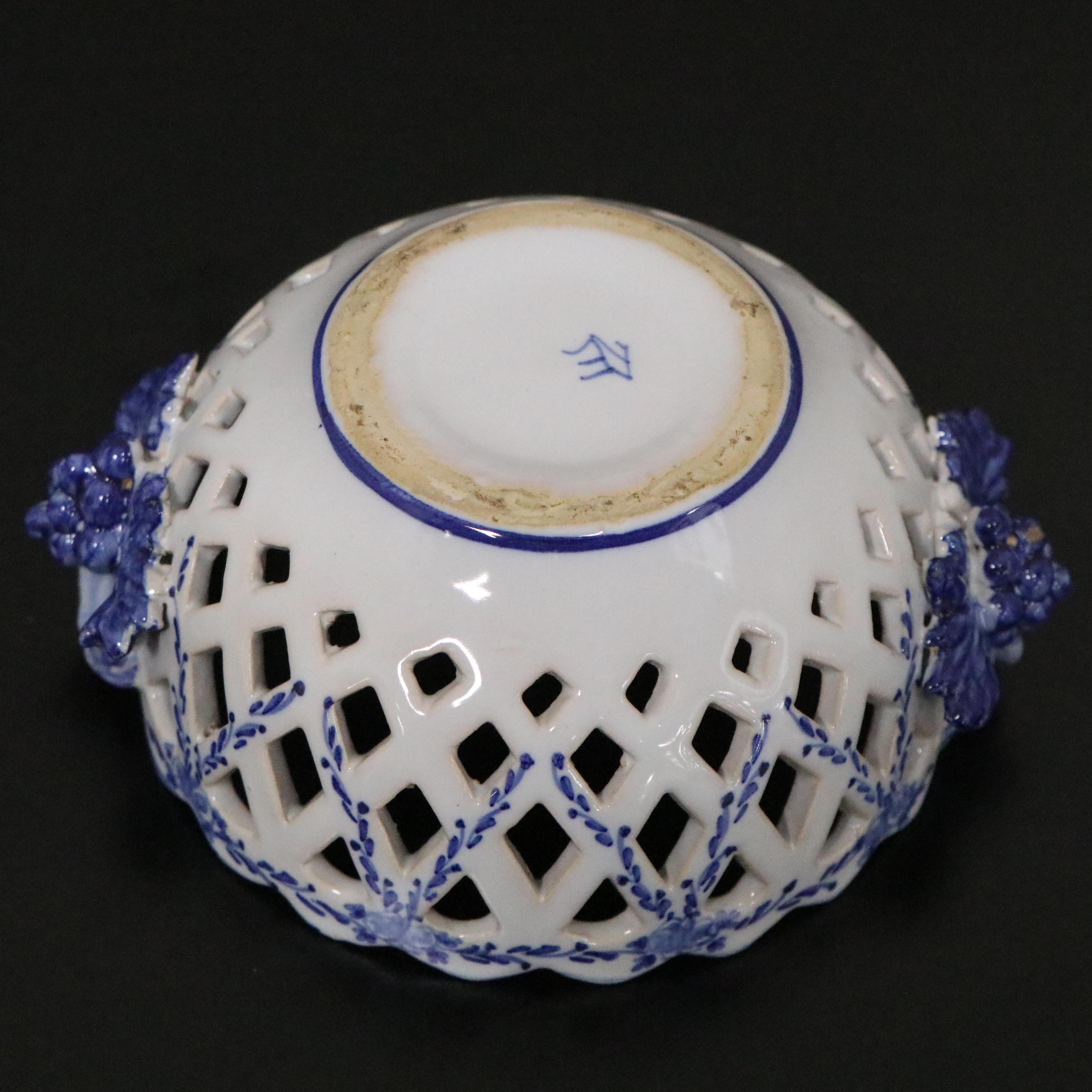 Spode The Blue Room Collection Dishes and Other Ceramic Basket Bowl