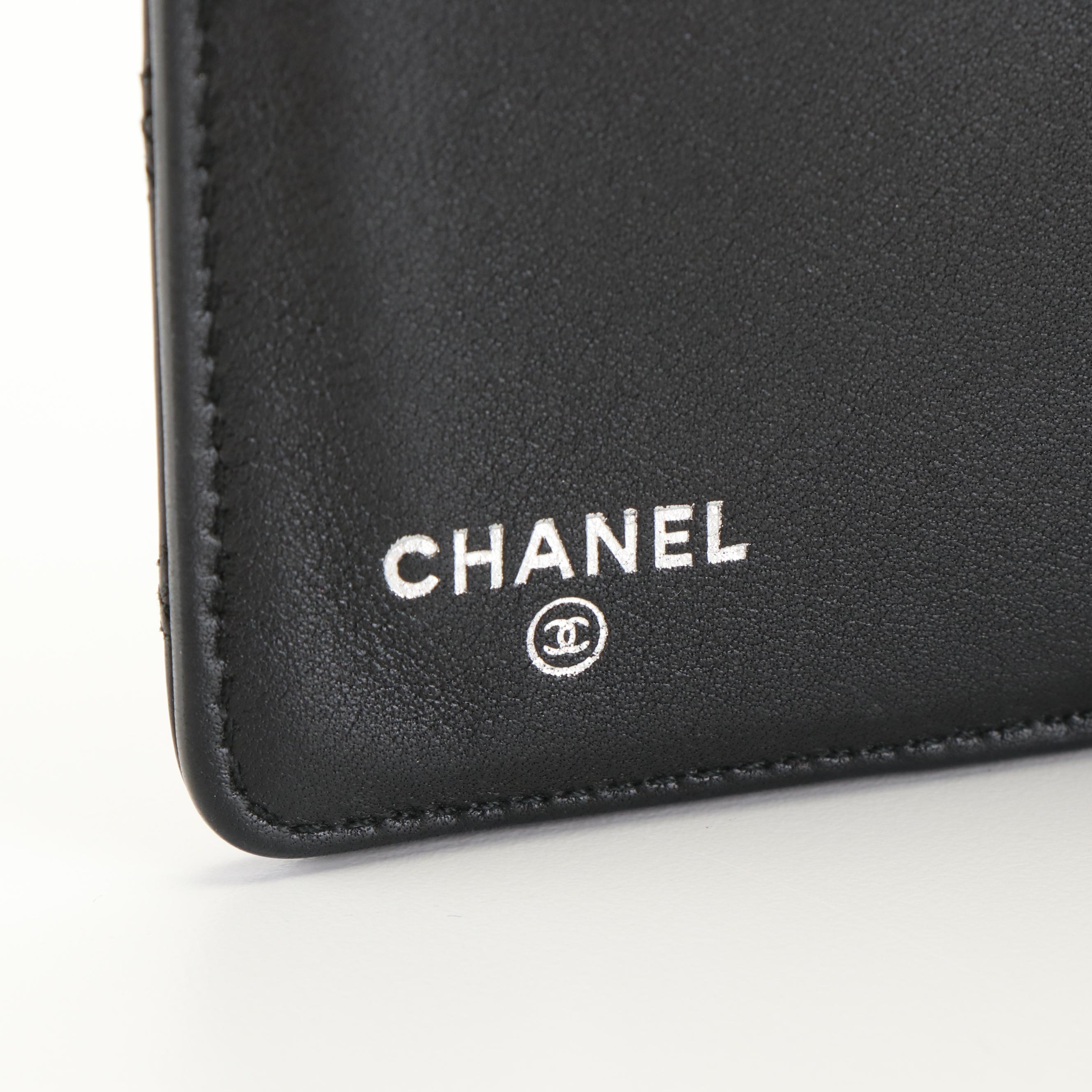 Chanel Bifold Wallet in Diamond Stitched Black Leather