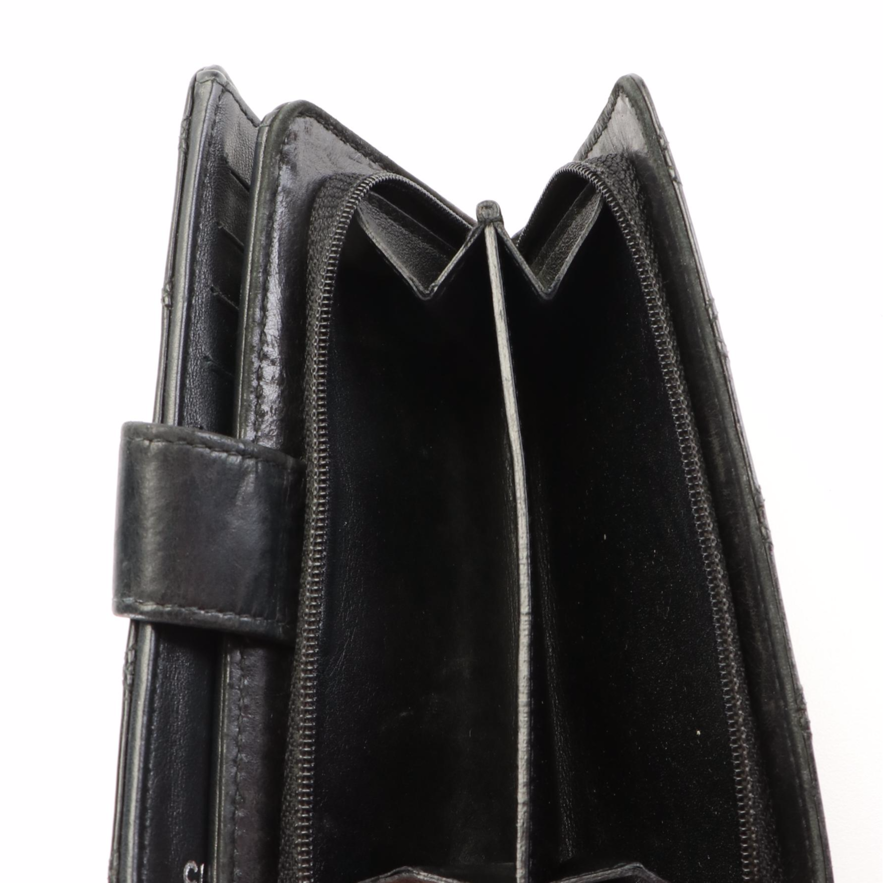 Chanel Bifold Wallet in Diamond Stitched Black Leather