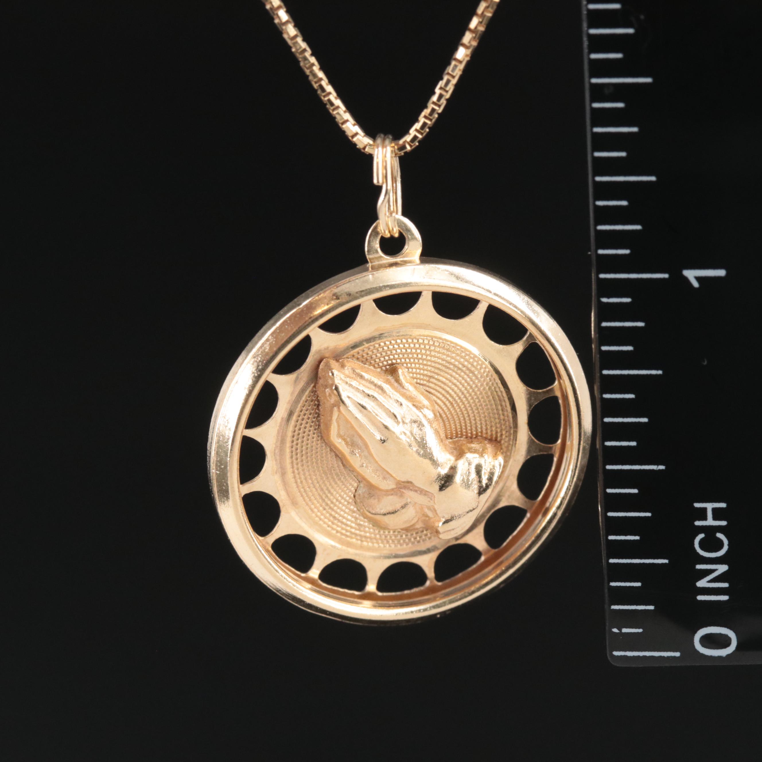 14K Praying Hands Pendant Necklace