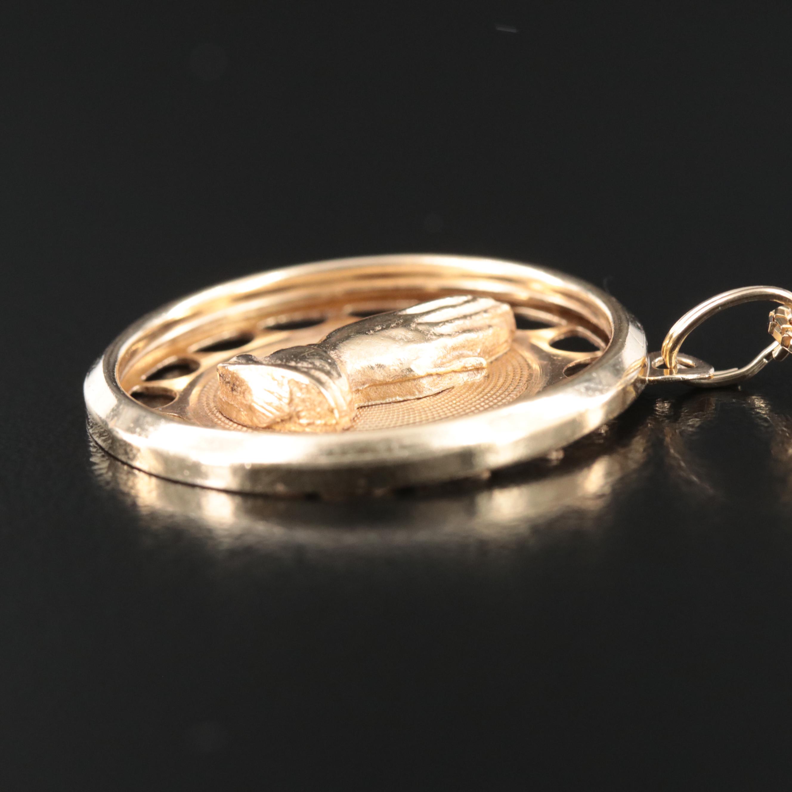 14K Praying Hands Pendant Necklace