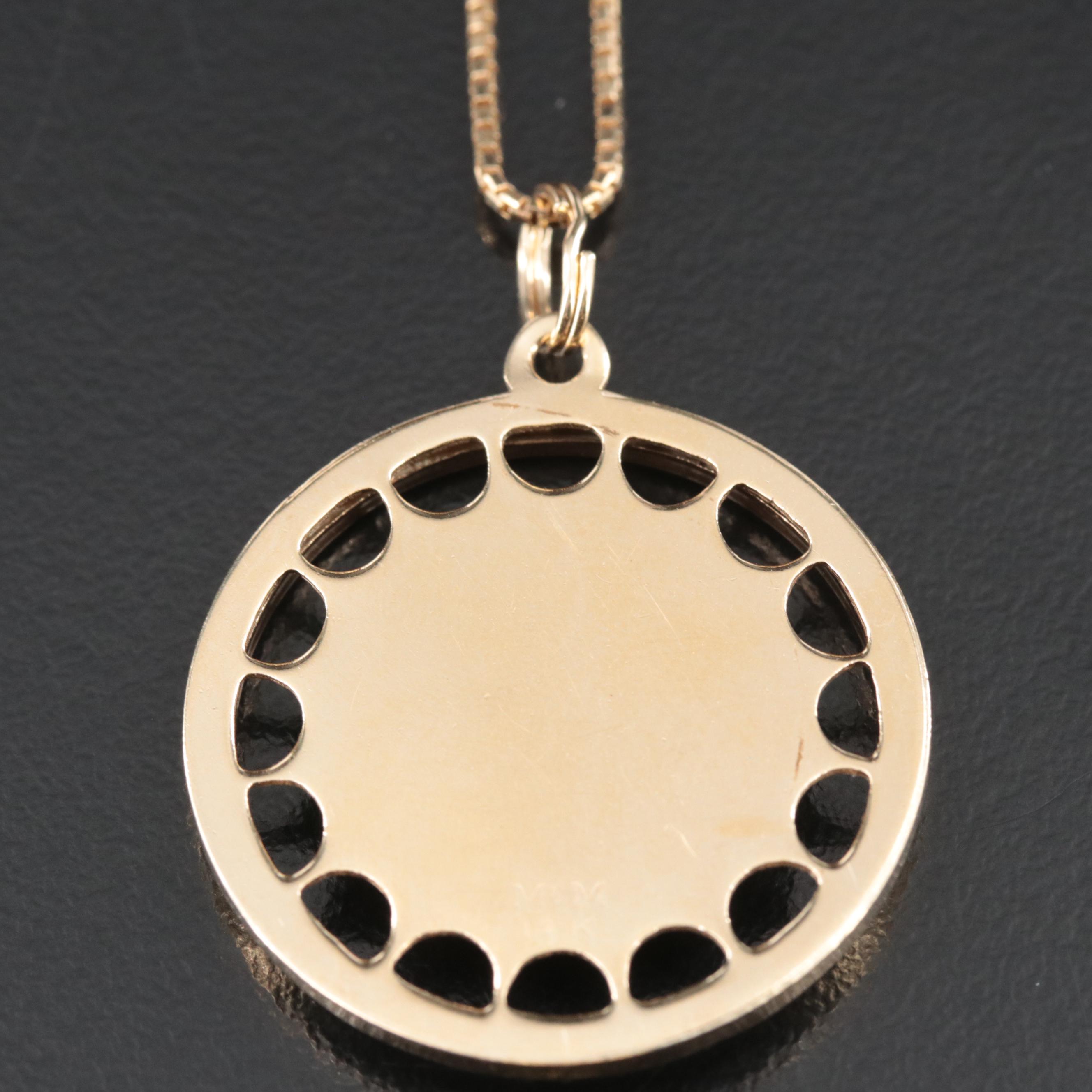 14K Praying Hands Pendant Necklace