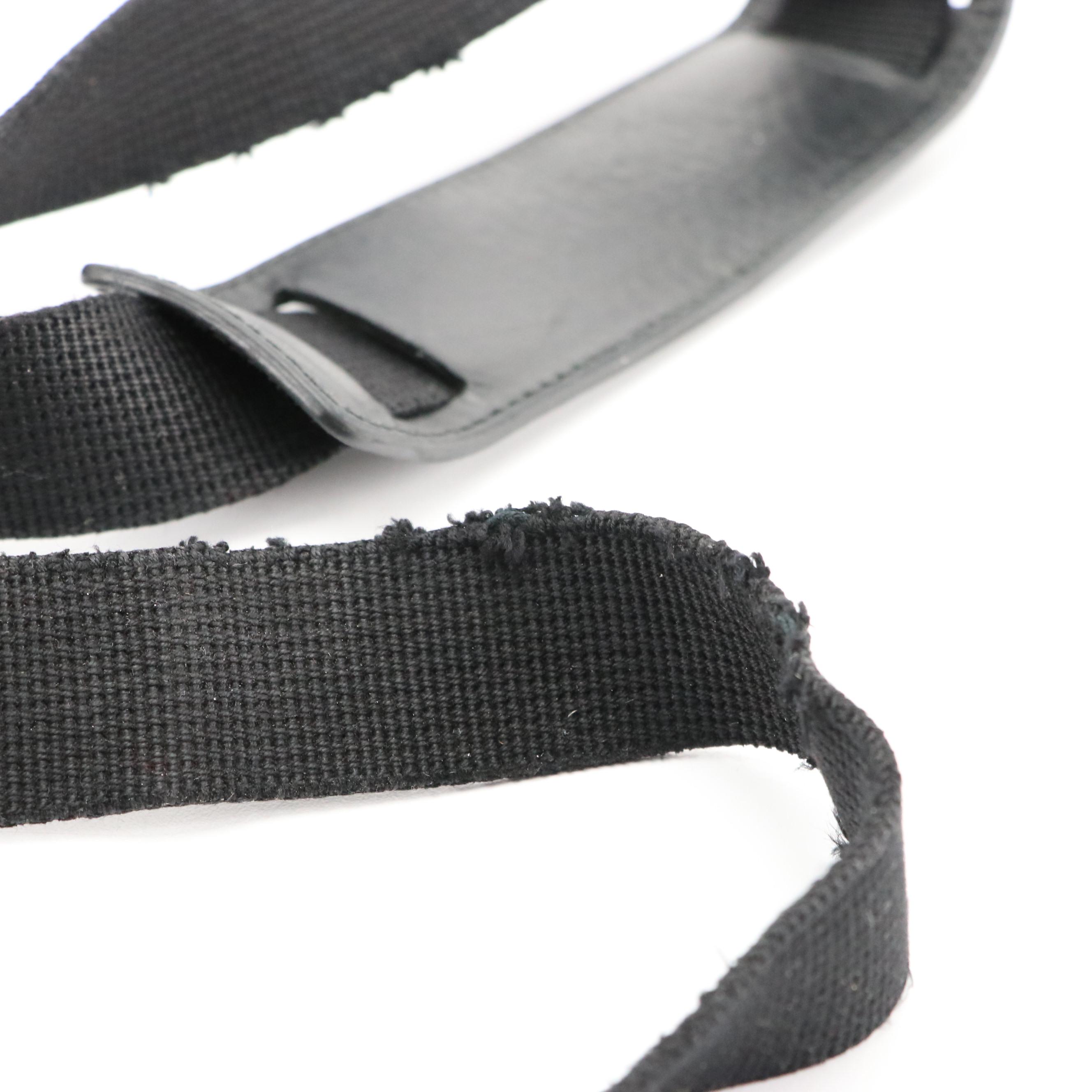 Gucci Crossbody Messenger Bag in Black Guccissima Leather