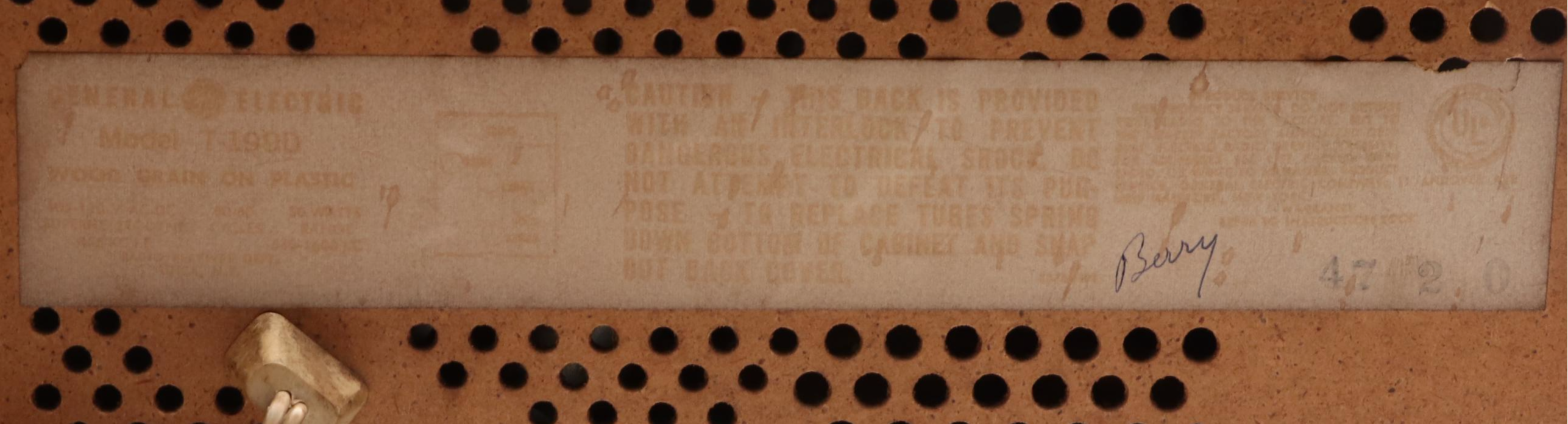 RCA Victor Model 75X11, Sony, General Electric and Other Tabletop Radios