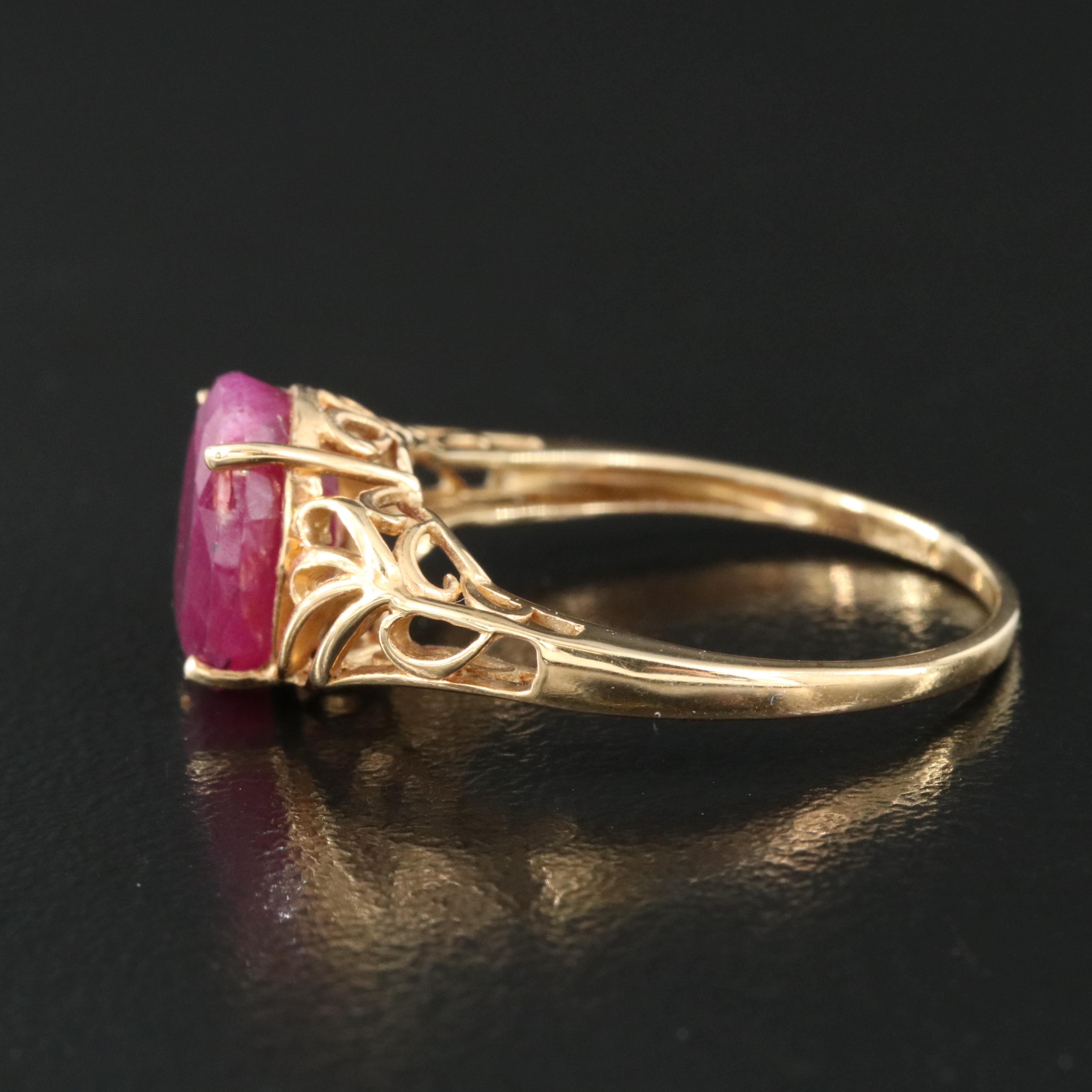 18K 3.11 CT Ruby Ring