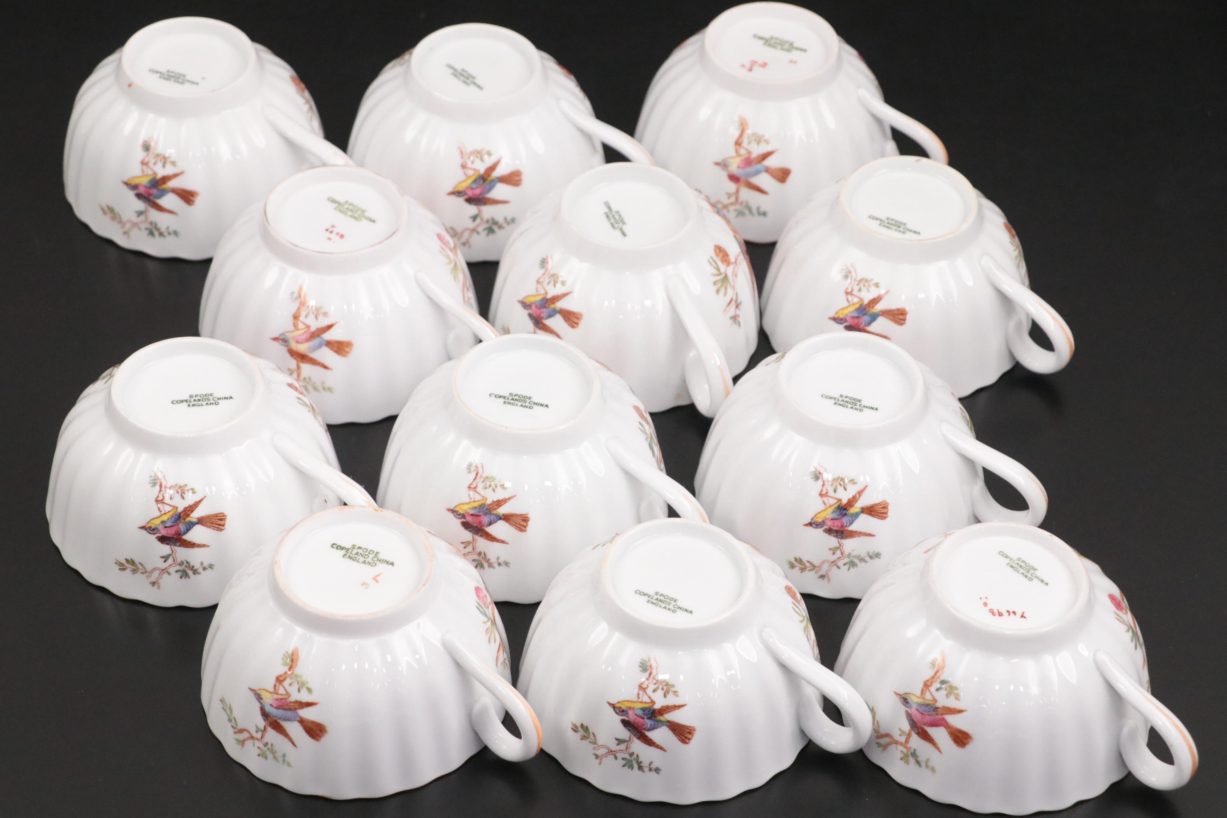 Copeland Spode Bird Pattern Dinnerware and Serving Pieces