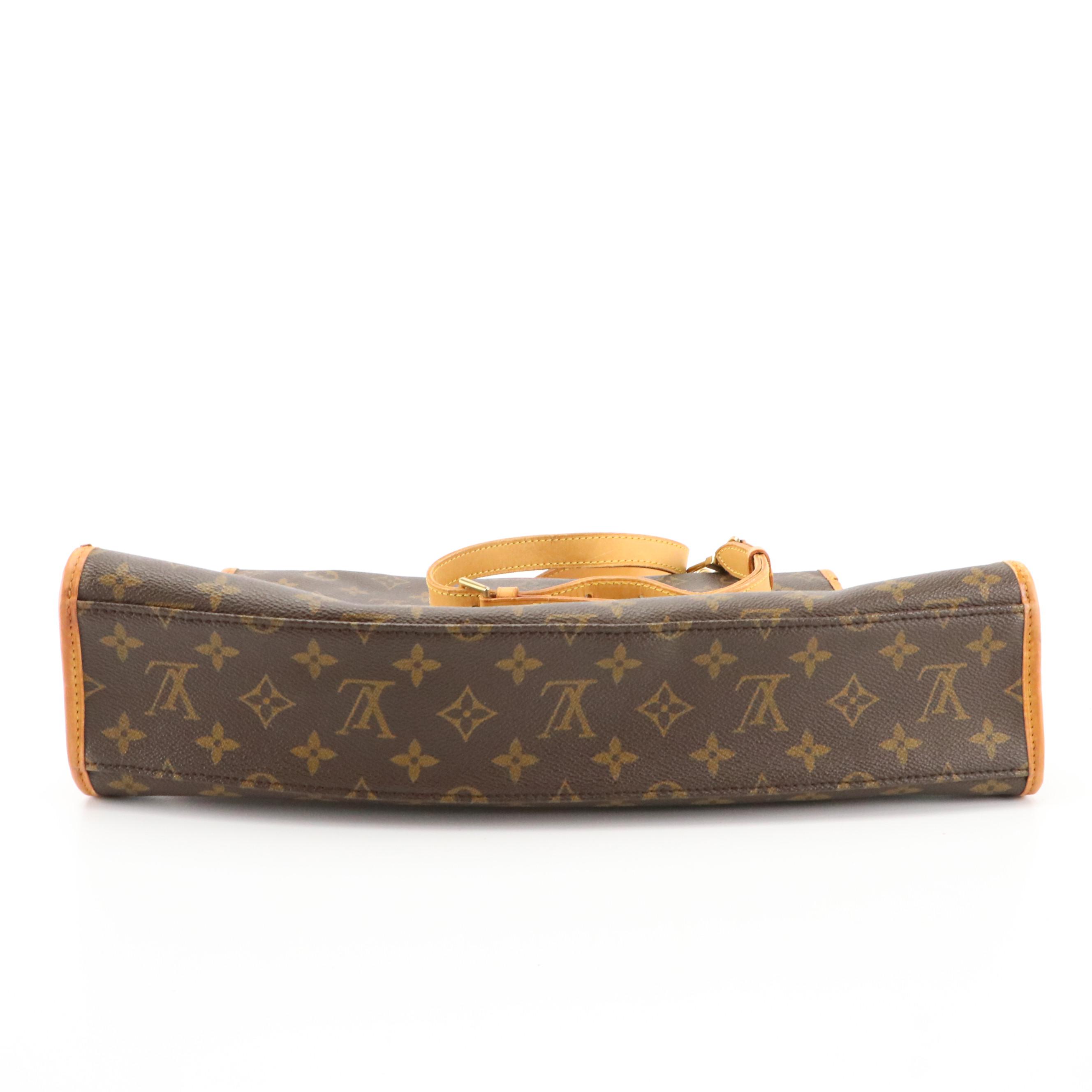 Louis Vuitton Saumar 40 in Monogram Canvas and Vachetta Leather