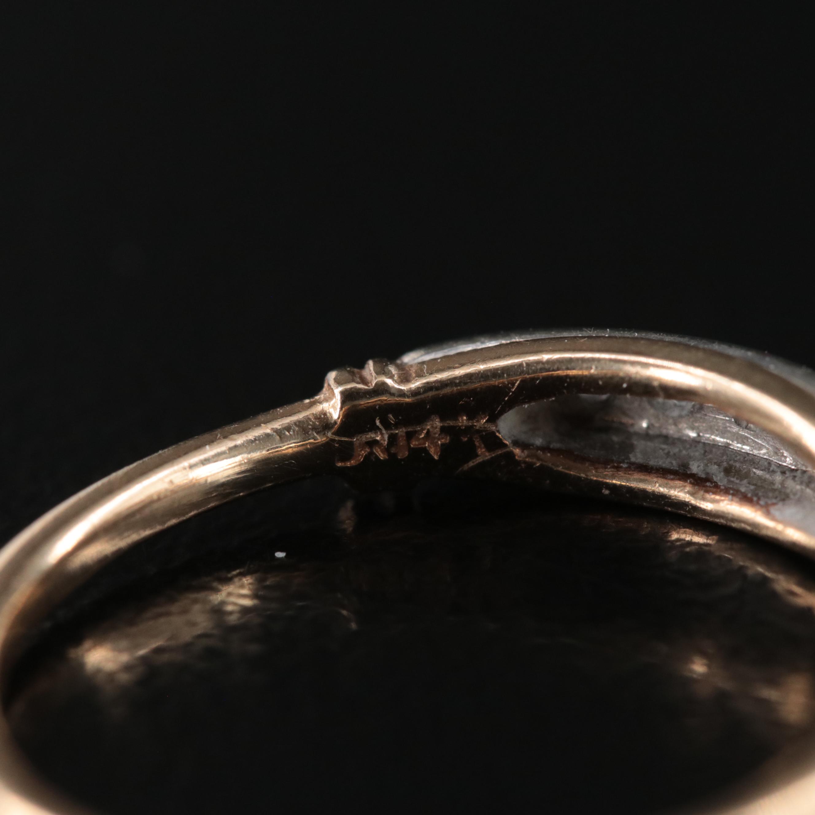 Vintage 14K 0.06 CTW Diamond Ring