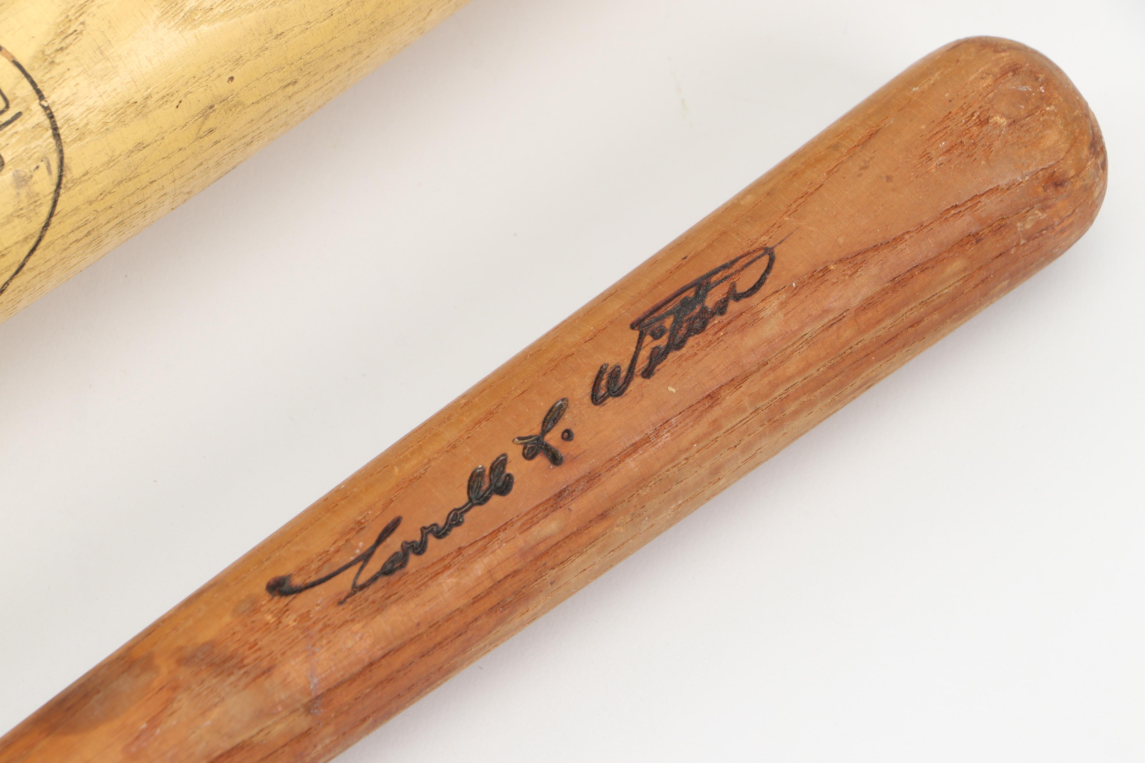 Cincinnati Reds Team Signed Louisville Slugger Signed Baseball bat with More
