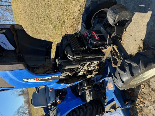 New Holland TC33DA, HST 4 x 4 Compact Diesel Tractor with Accessories