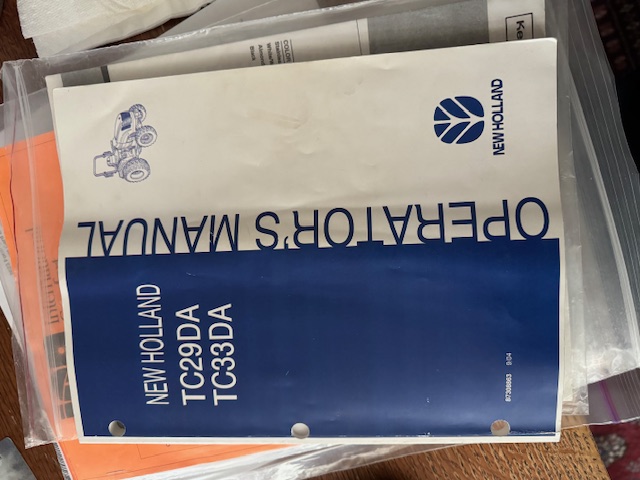 New Holland TC33DA, HST 4 x 4 Compact Diesel Tractor with Accessories