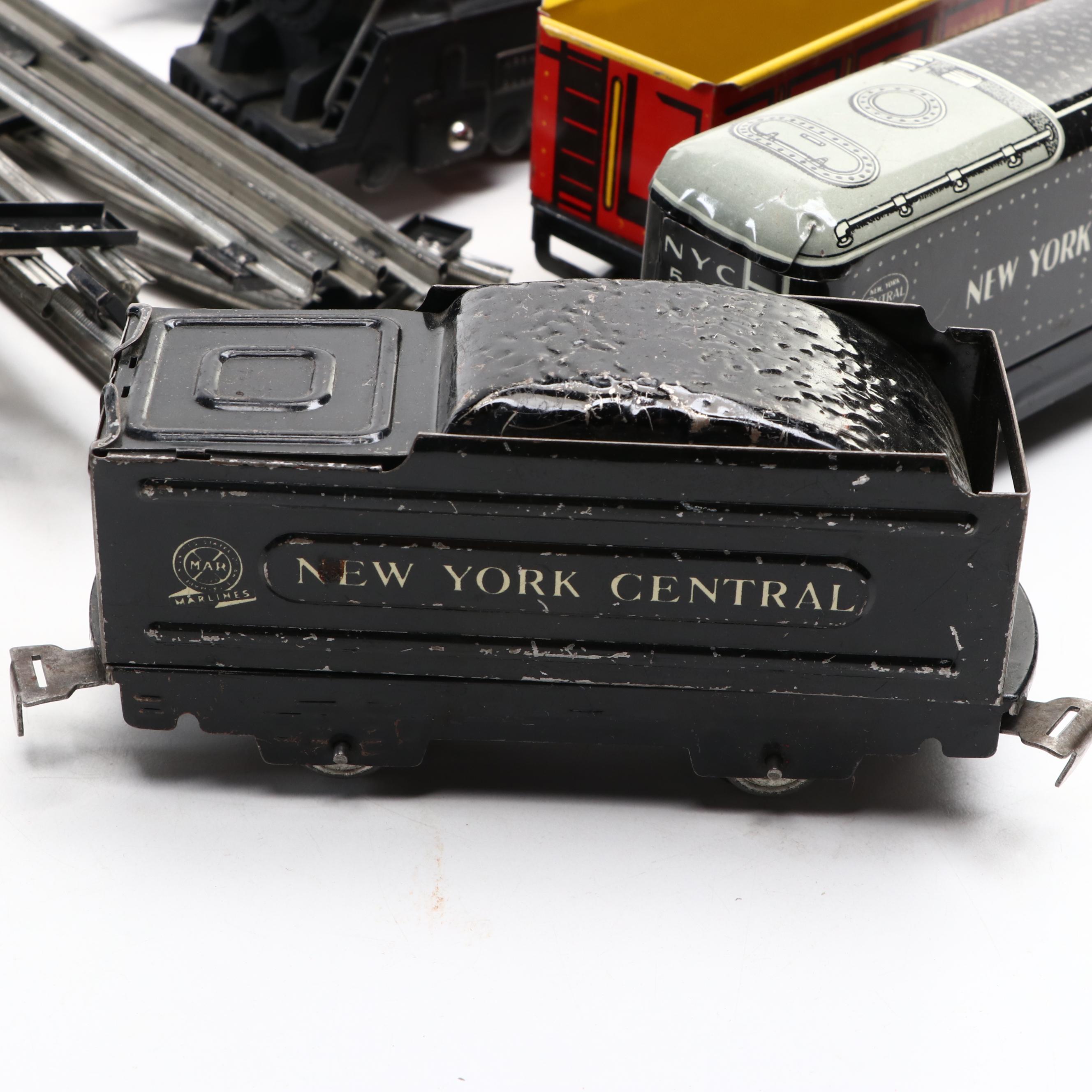 Louis Marx Stream Line Steam Type Electrical Tin Litho Train Set in Original Box