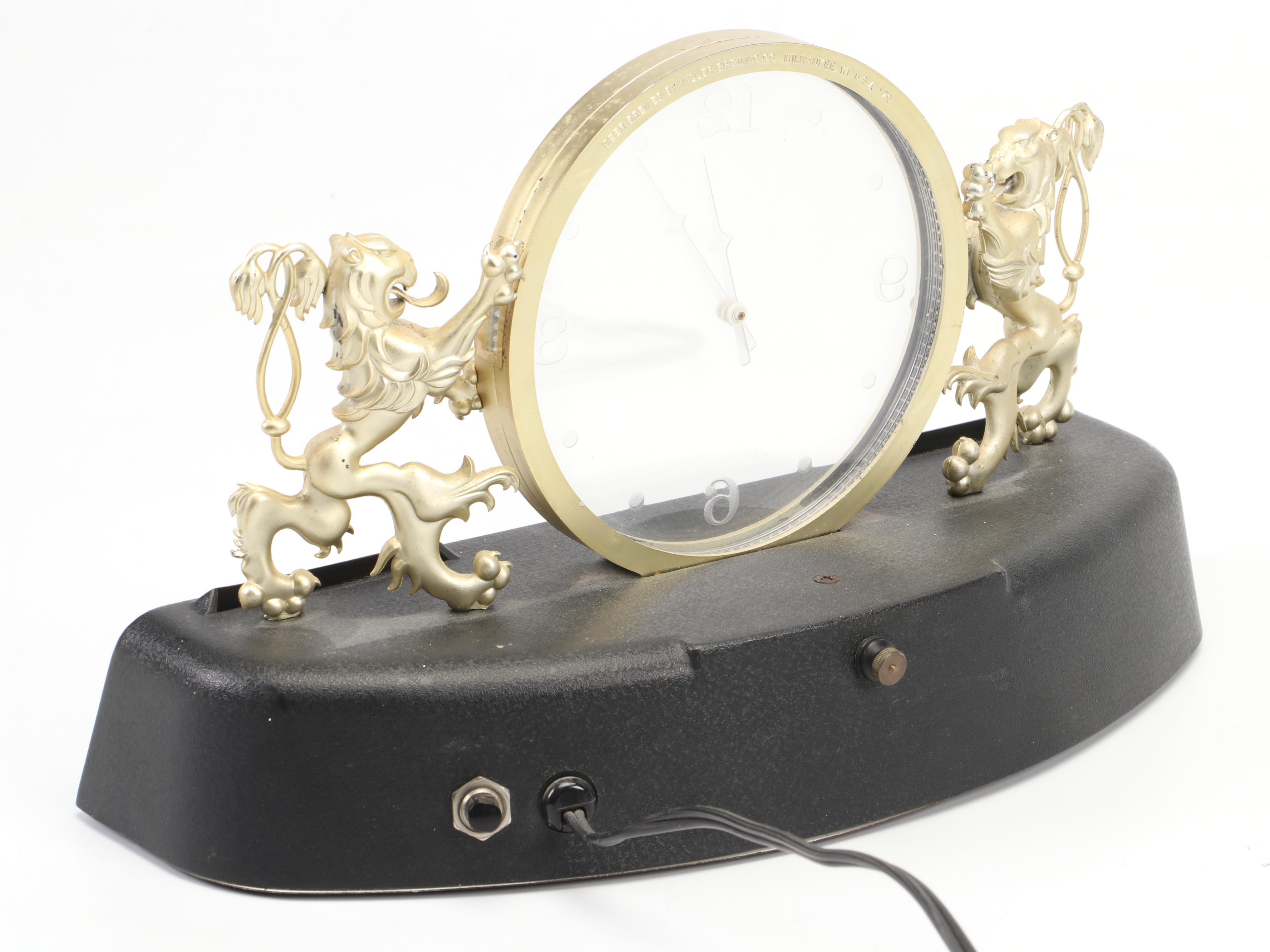 Lakeside Ltd. Löwenbräu Special Beer Electric Clock, 1983