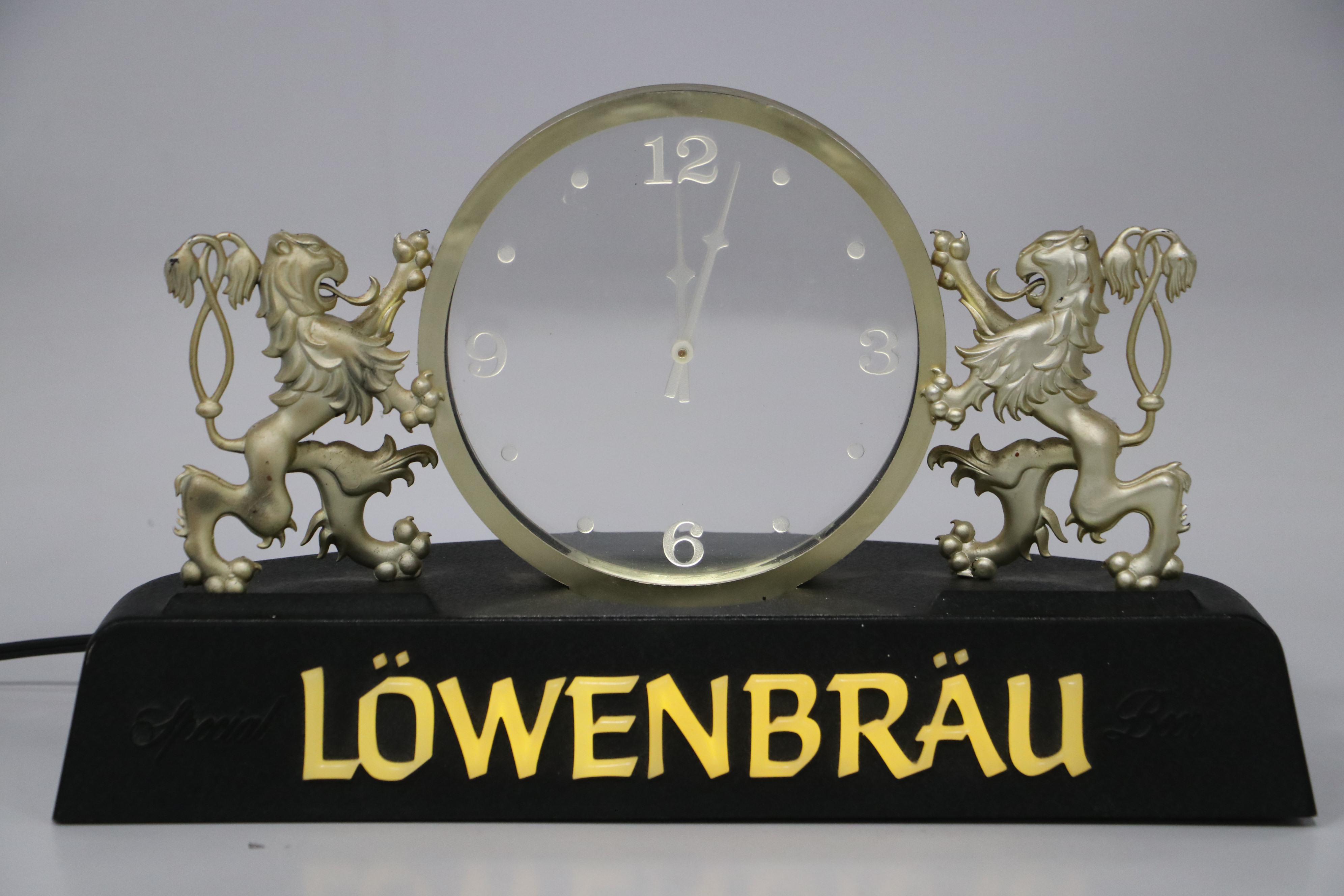 Lakeside Ltd. Löwenbräu Special Beer Electric Clock, 1983