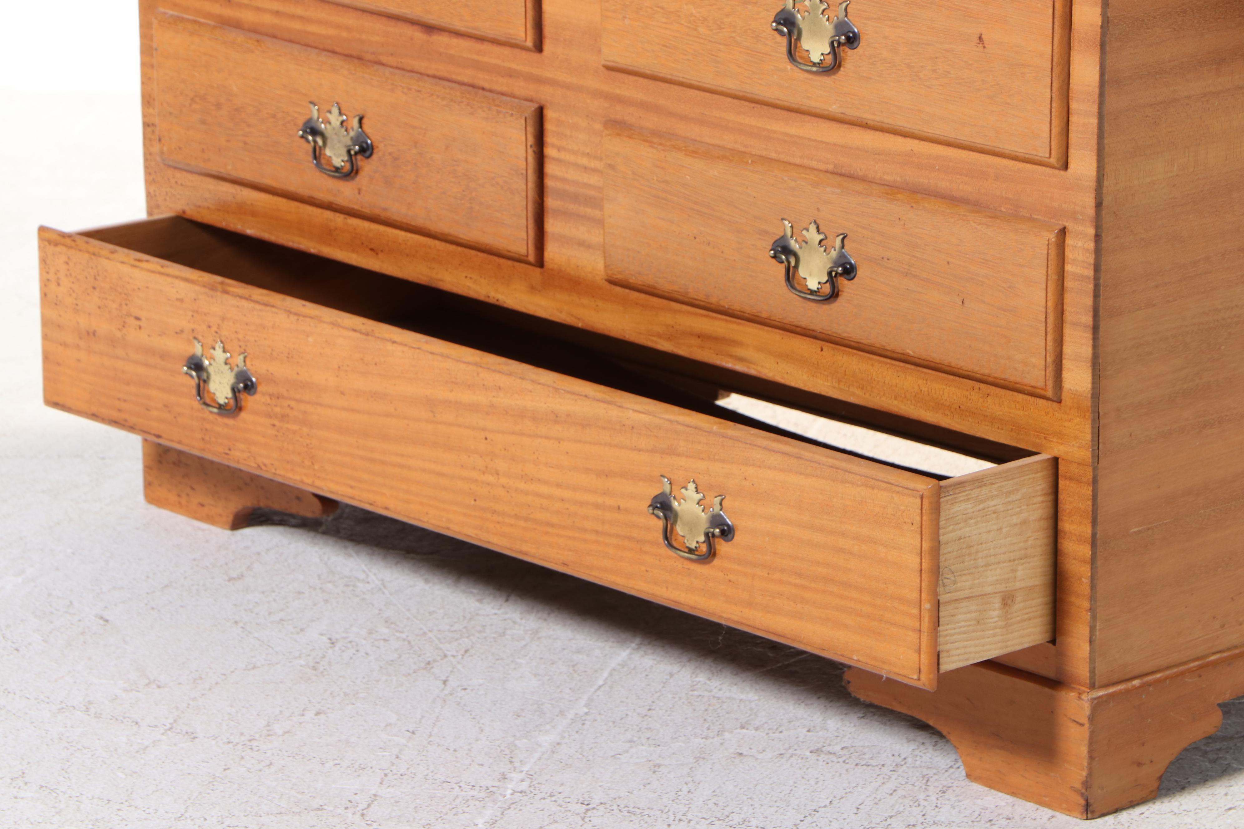 Chippendale Style Mahogany and Cedar Mule Chest, Mid-20th Century