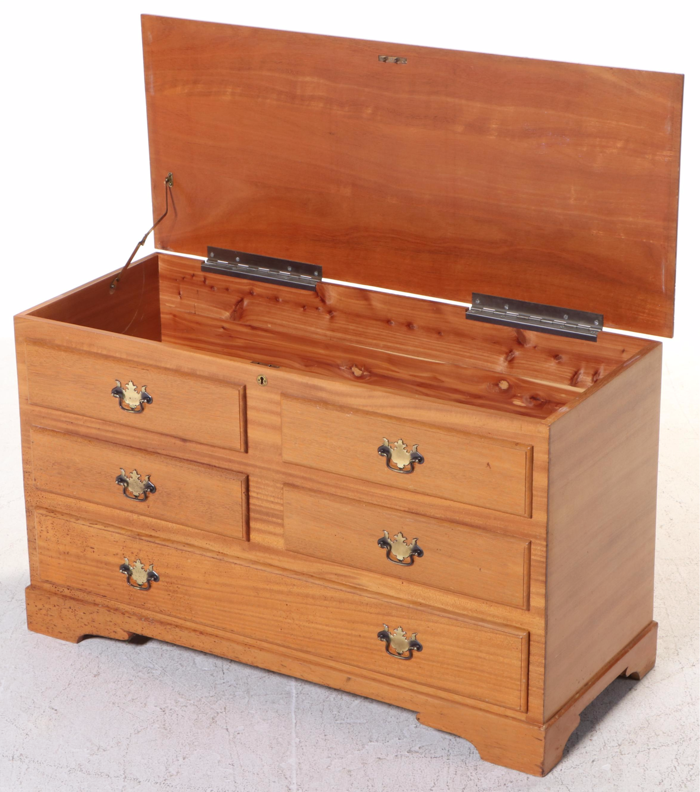 Chippendale Style Mahogany and Cedar Mule Chest, Mid-20th Century