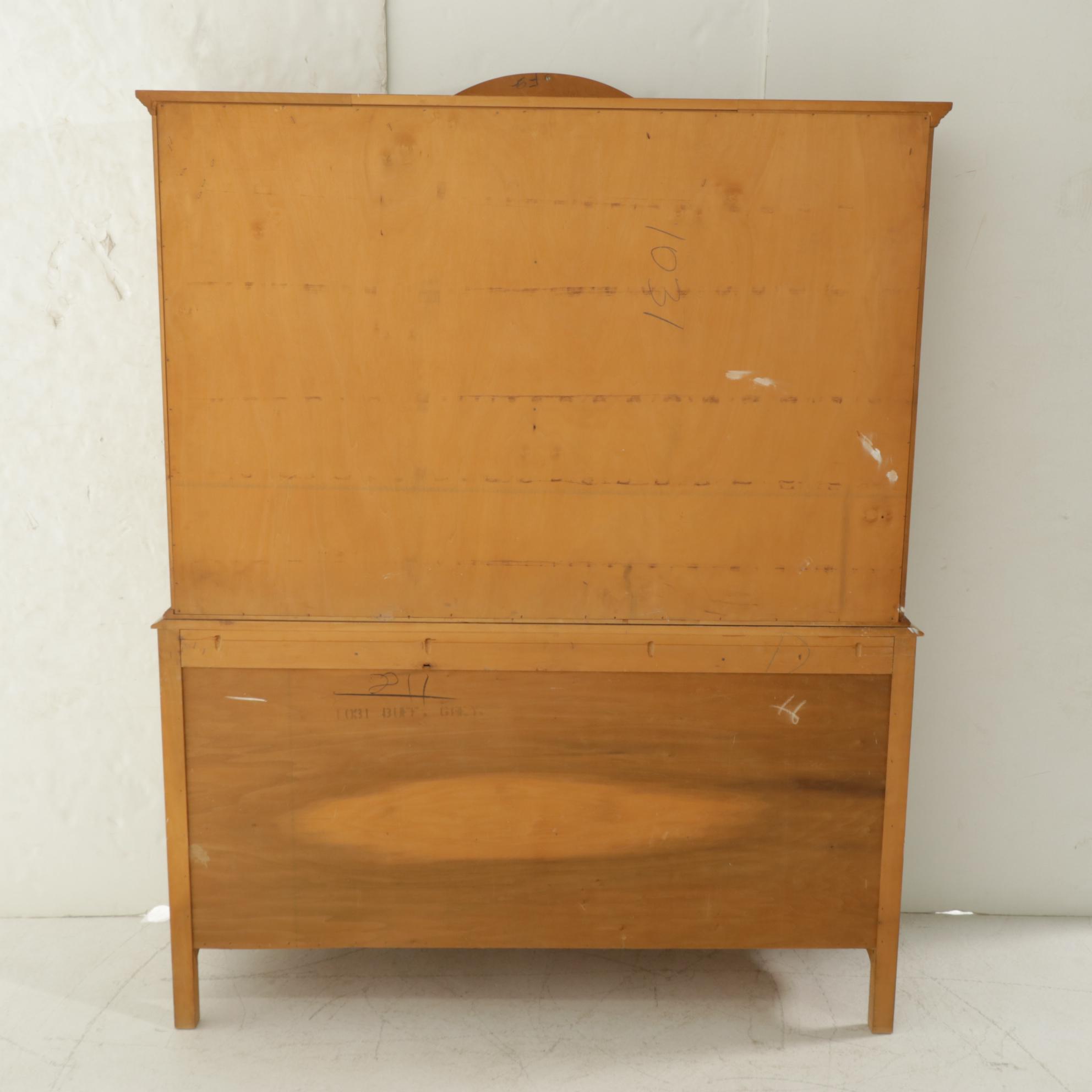 Huntley Louis XV Style China Cabinet in French Grey, Mid-20th Century