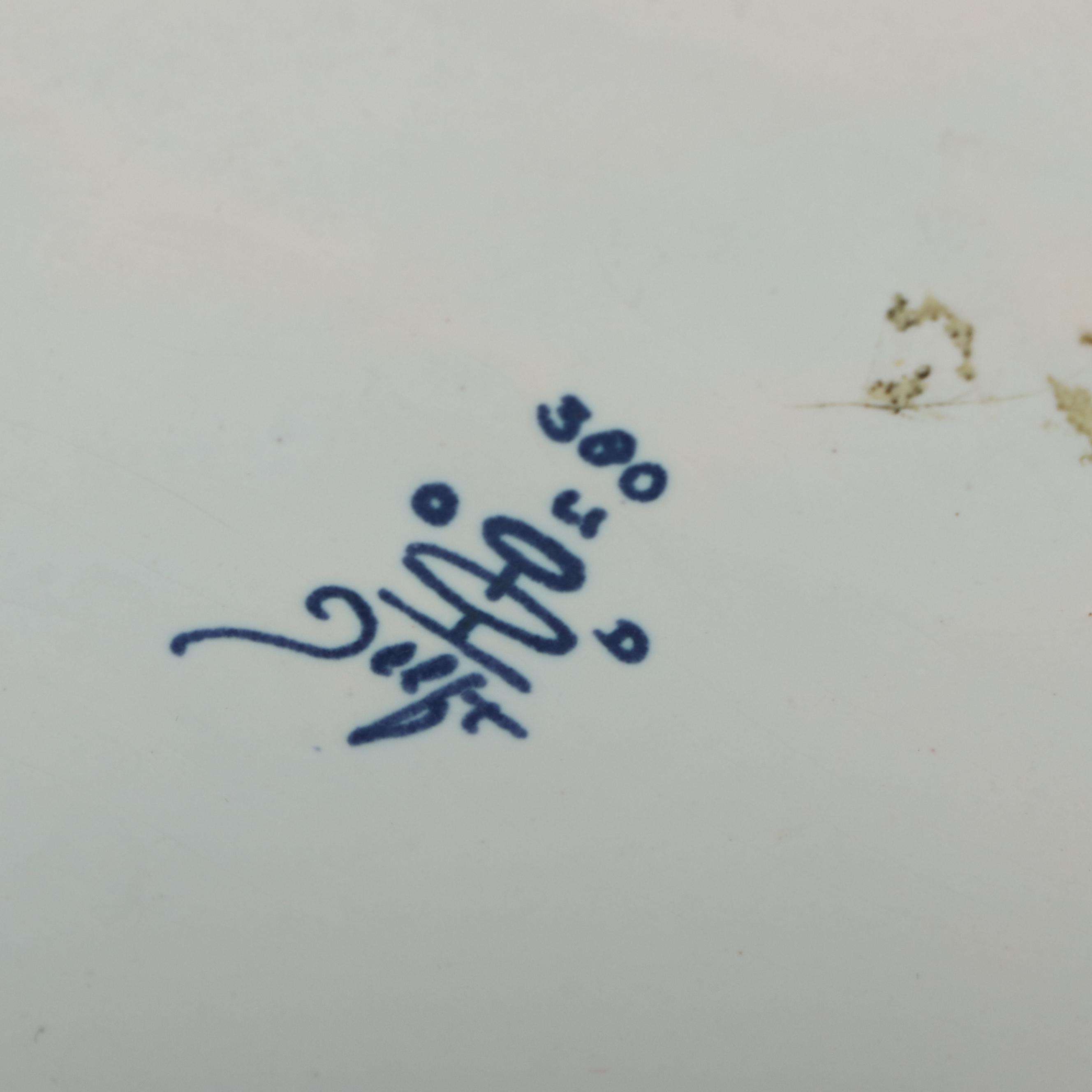 Delfts Pottery Hand-Painted Floral Motif Ceramic Ginger Jars