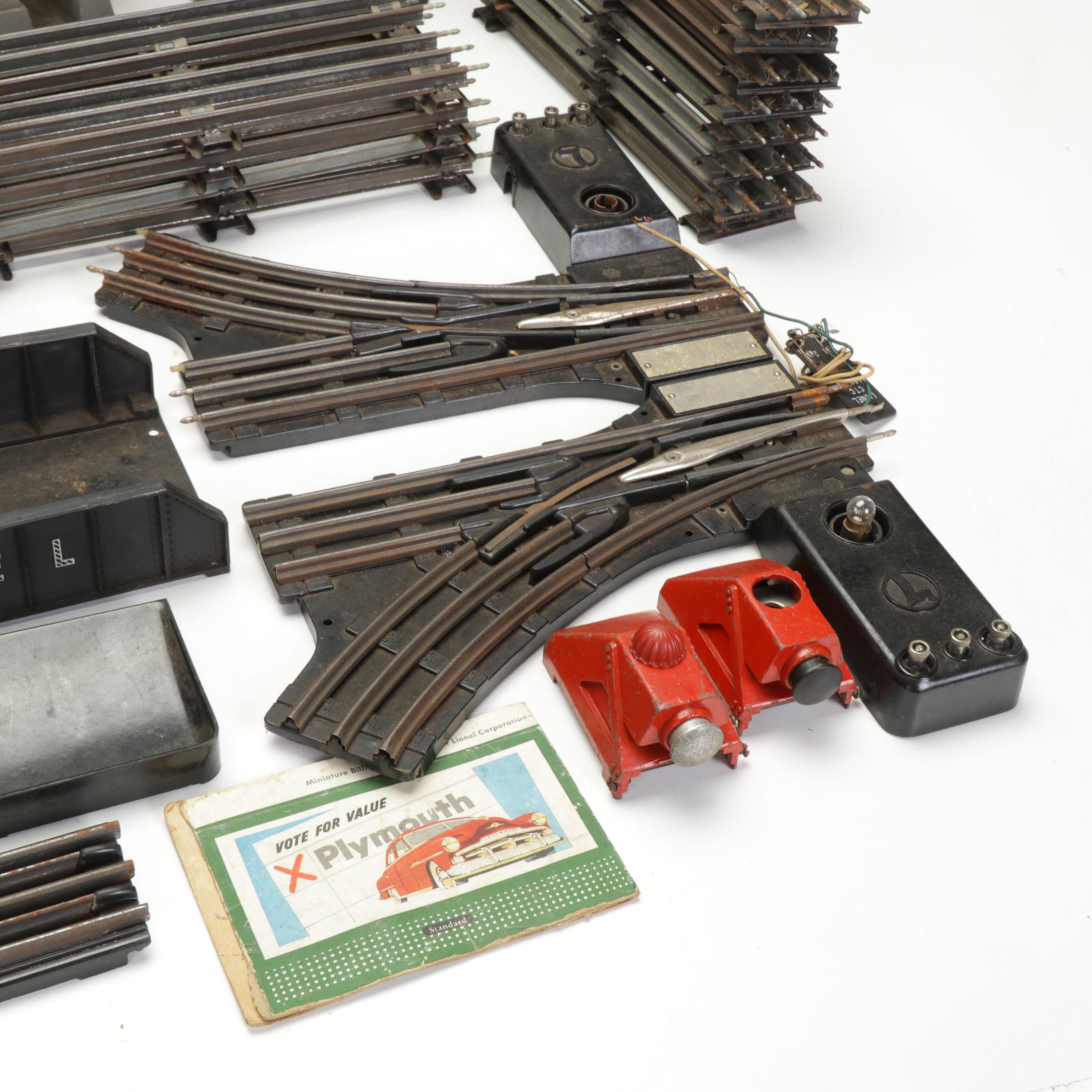 Lionel O-Gauge 3-Rail Track with Accessories, Mid to Late 20th Century