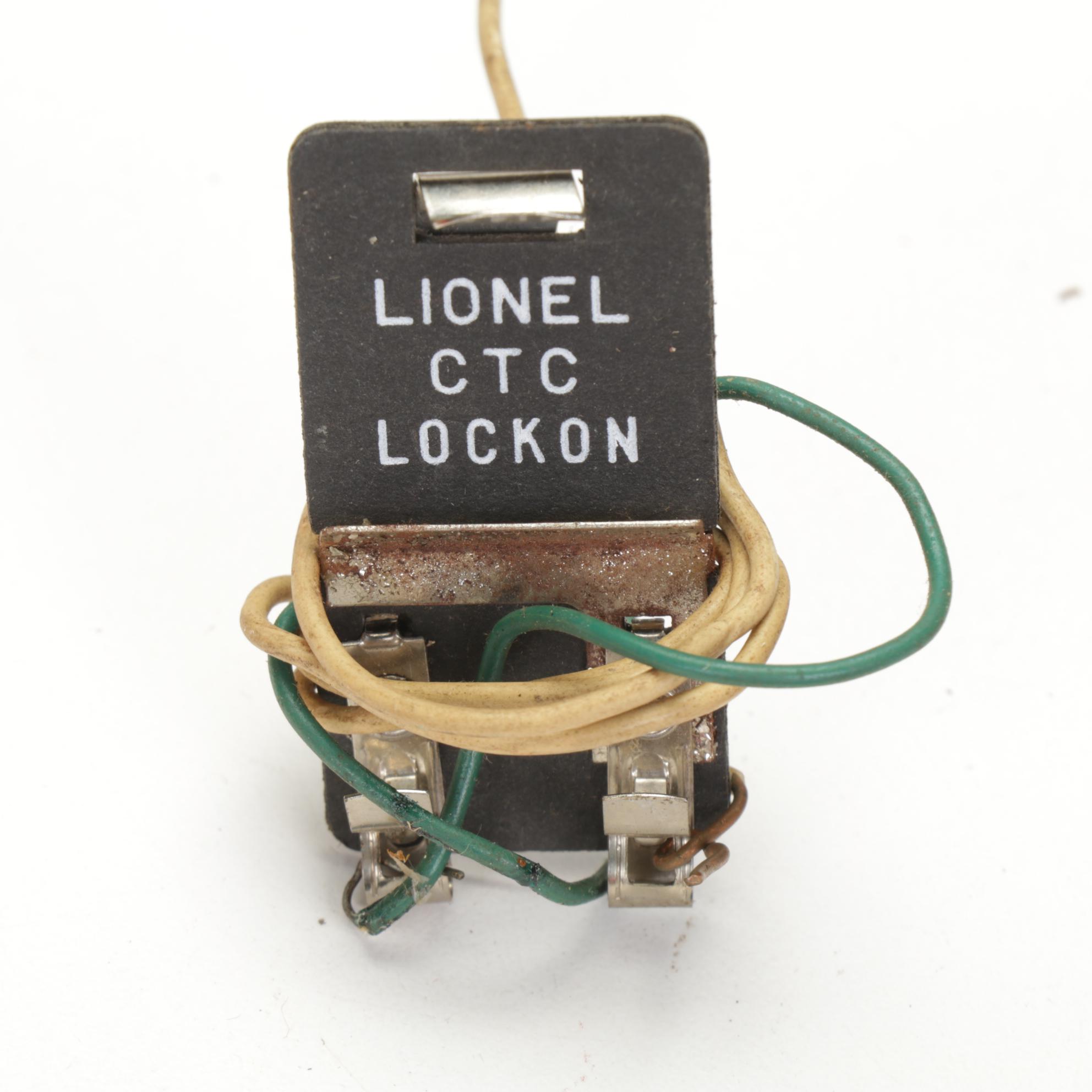 Lionel O-Gauge 3-Rail Track with Accessories, Mid to Late 20th Century