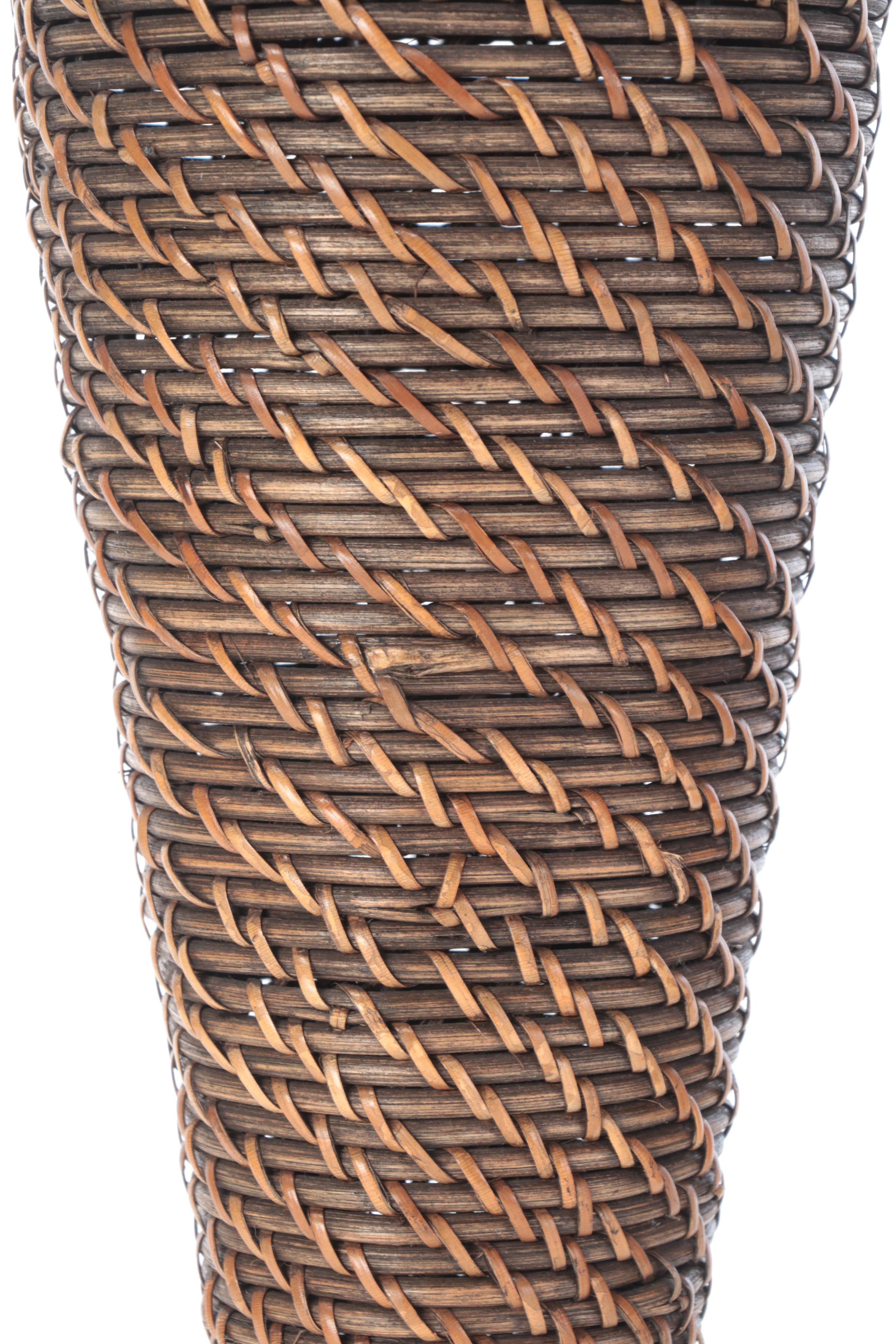 Metal Candle Pillar with Vases and Other Decor