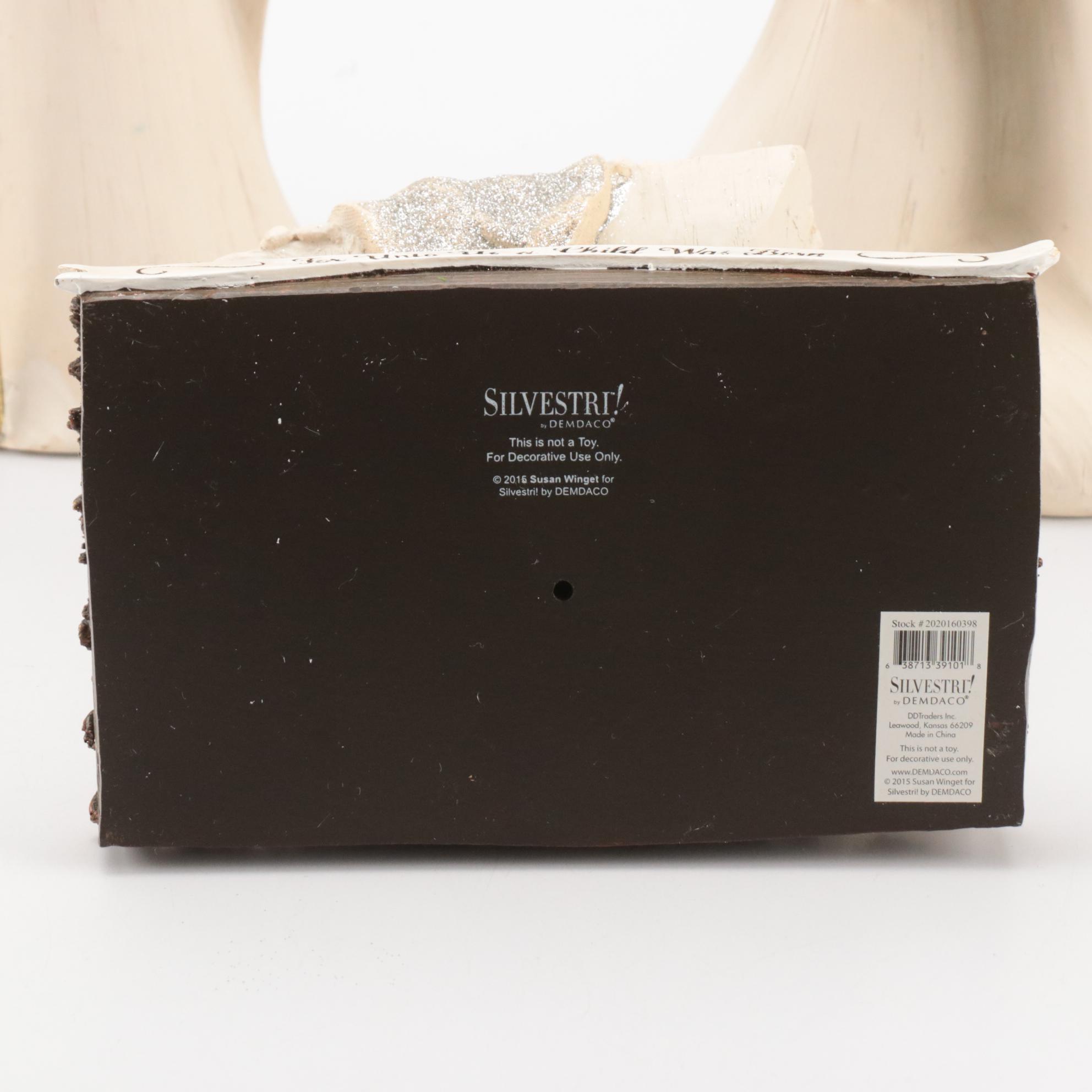 Thomas Pacconi Classics, Christmas Avenue with Other Nativity Figurines