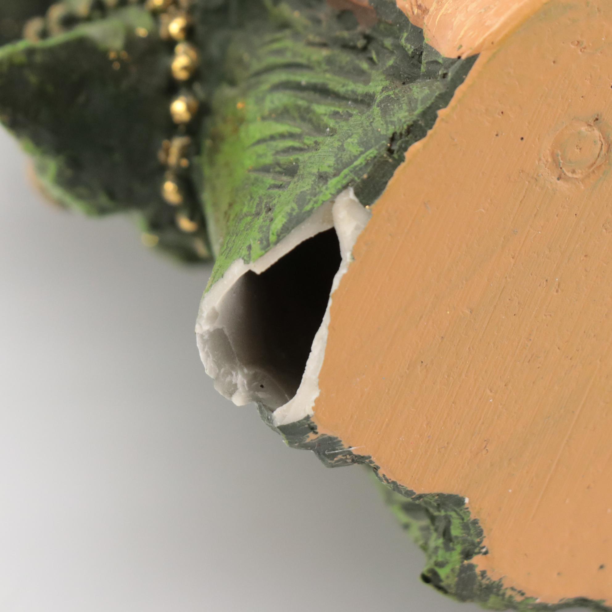 Thomas Pacconi Classics, Christmas Avenue with Other Nativity Figurines