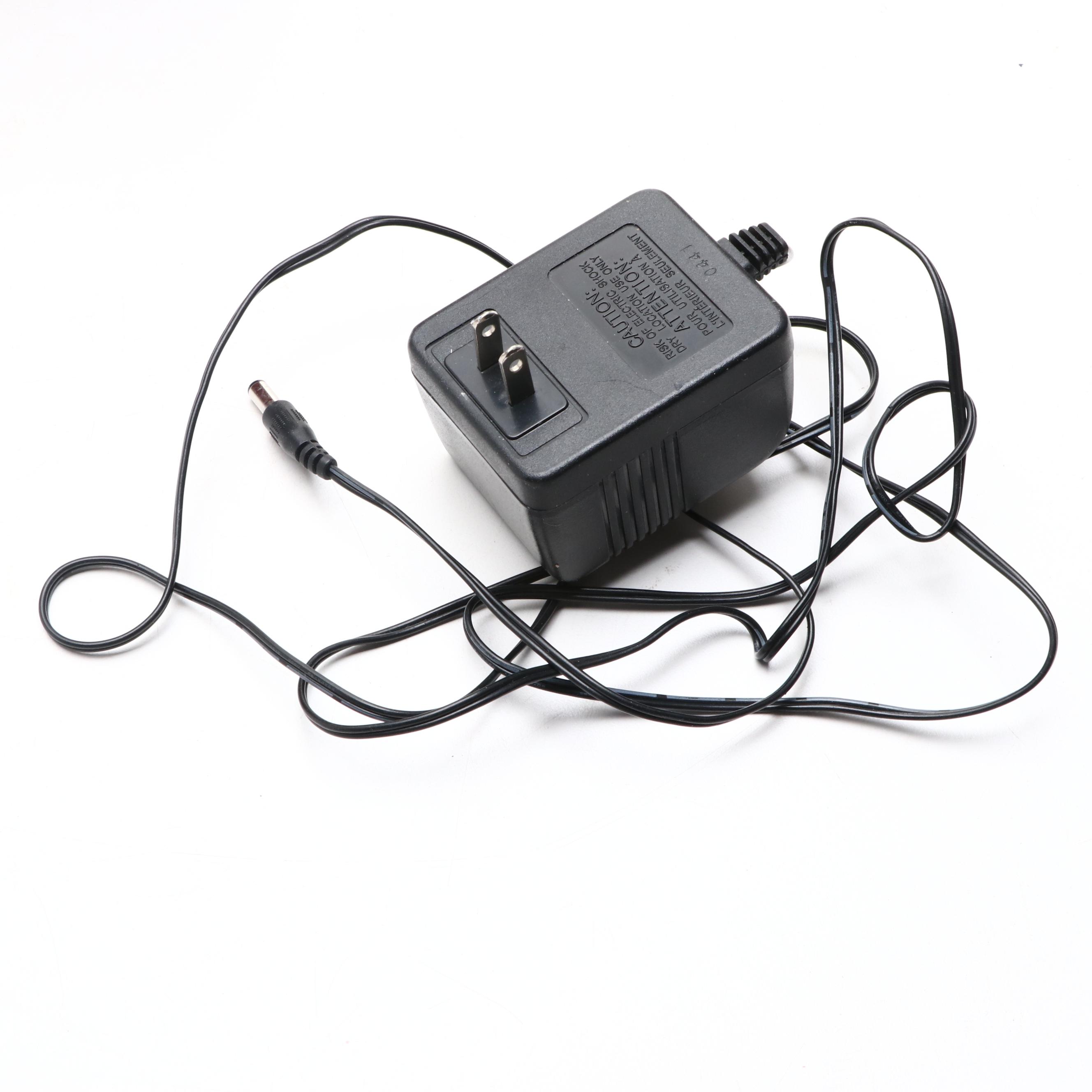 Mr. Christmas Holiday Music Box with "Silent Night", "Blue Danube Waltz