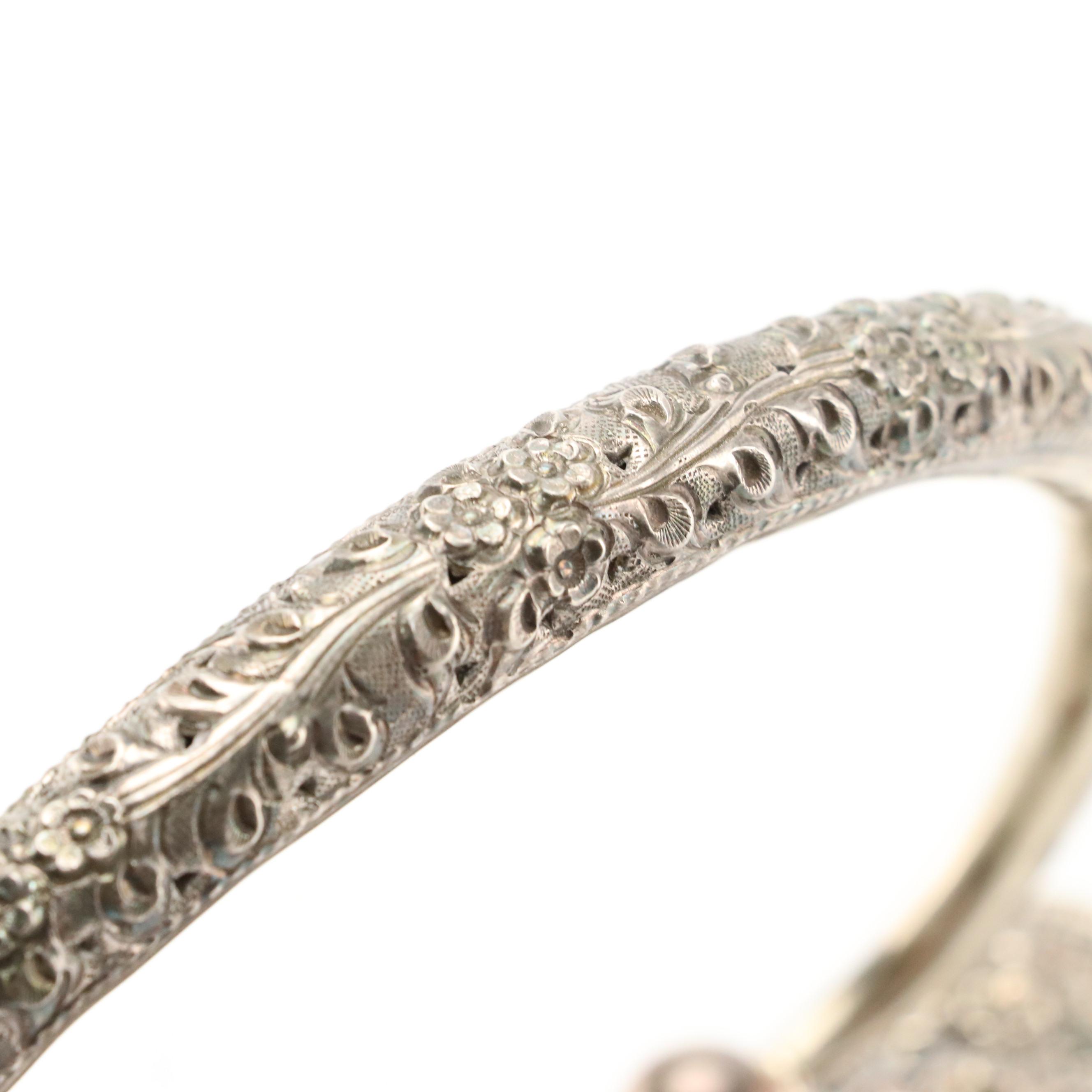 Sterling Silver Repoussé Openwork and Engraved Hinged Box Purse in Florals