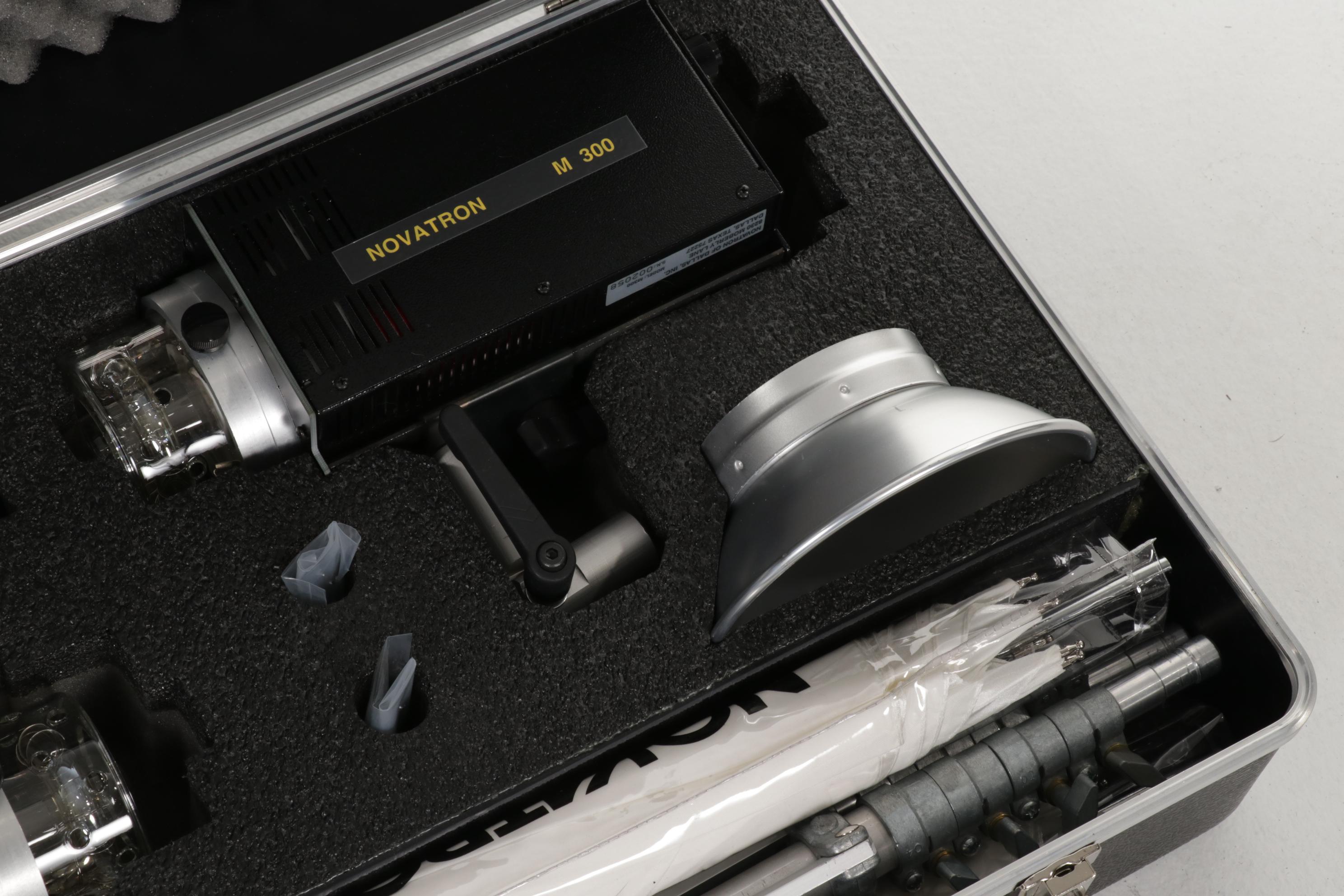 Novatron M300 Monolight Photography Lighting Kit in Hard-Shell Case