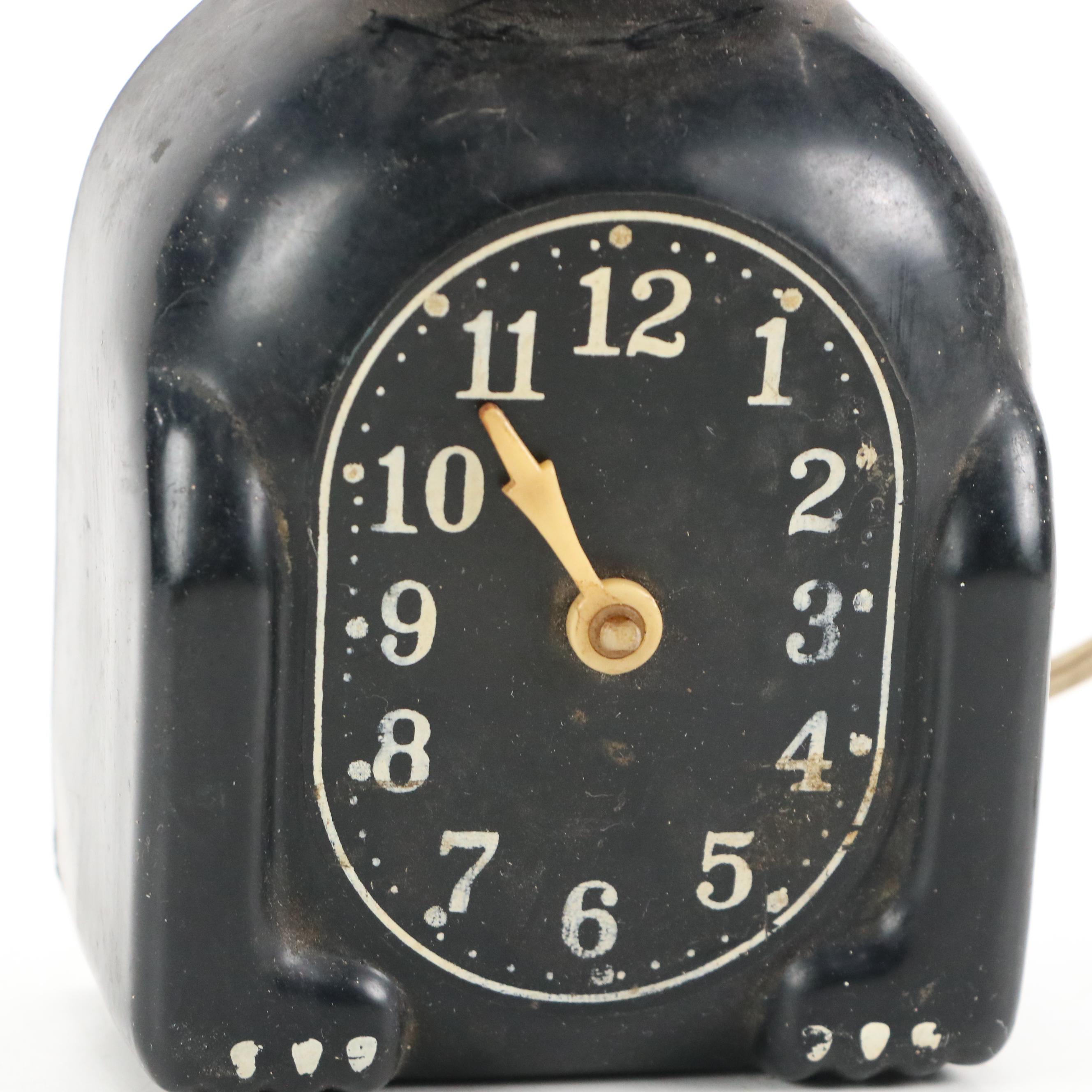 Novelty Kit Cat Clock and Amico Cookie Radio with Westclox Clock Radio