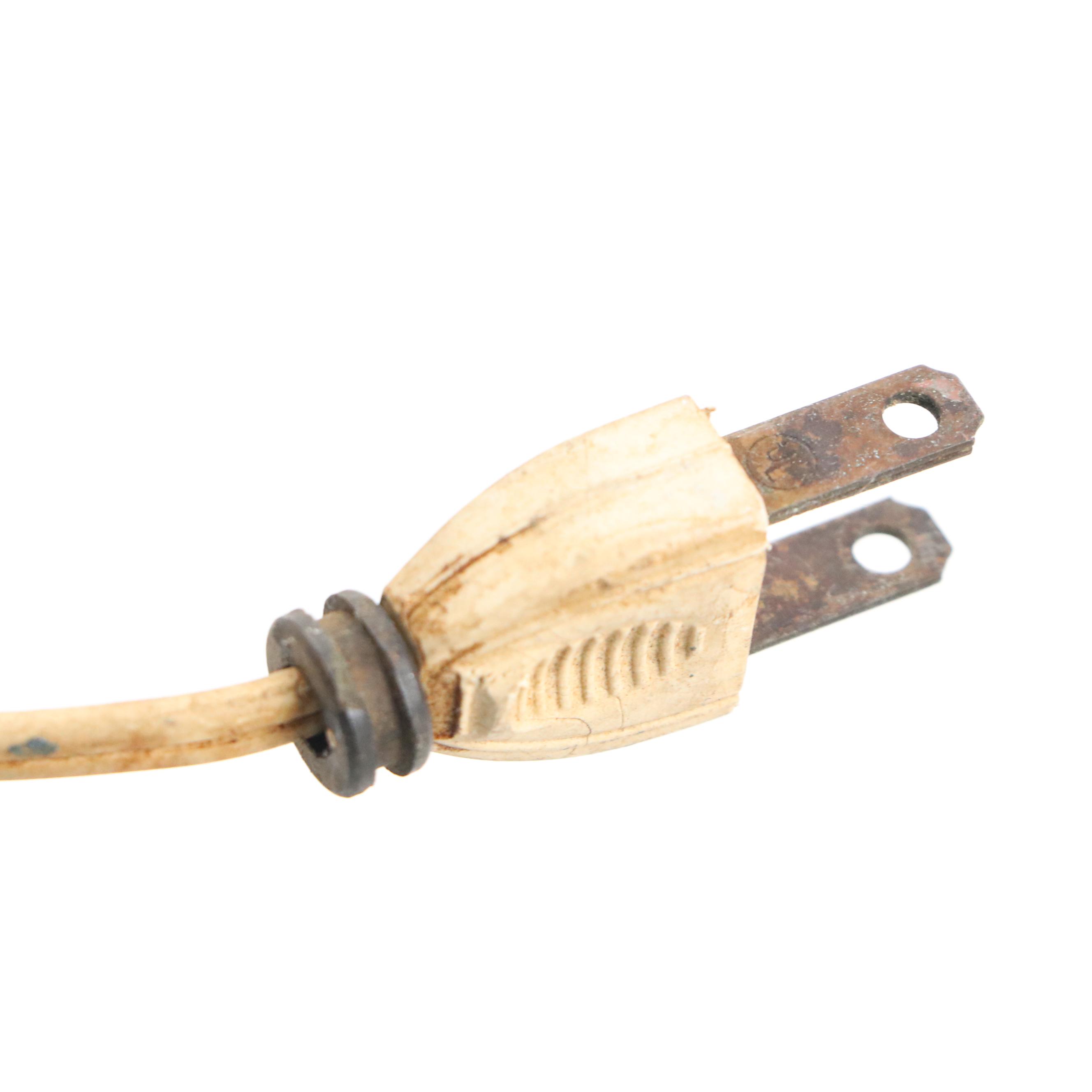 Novelty Kit Cat Clock and Amico Cookie Radio with Westclox Clock Radio