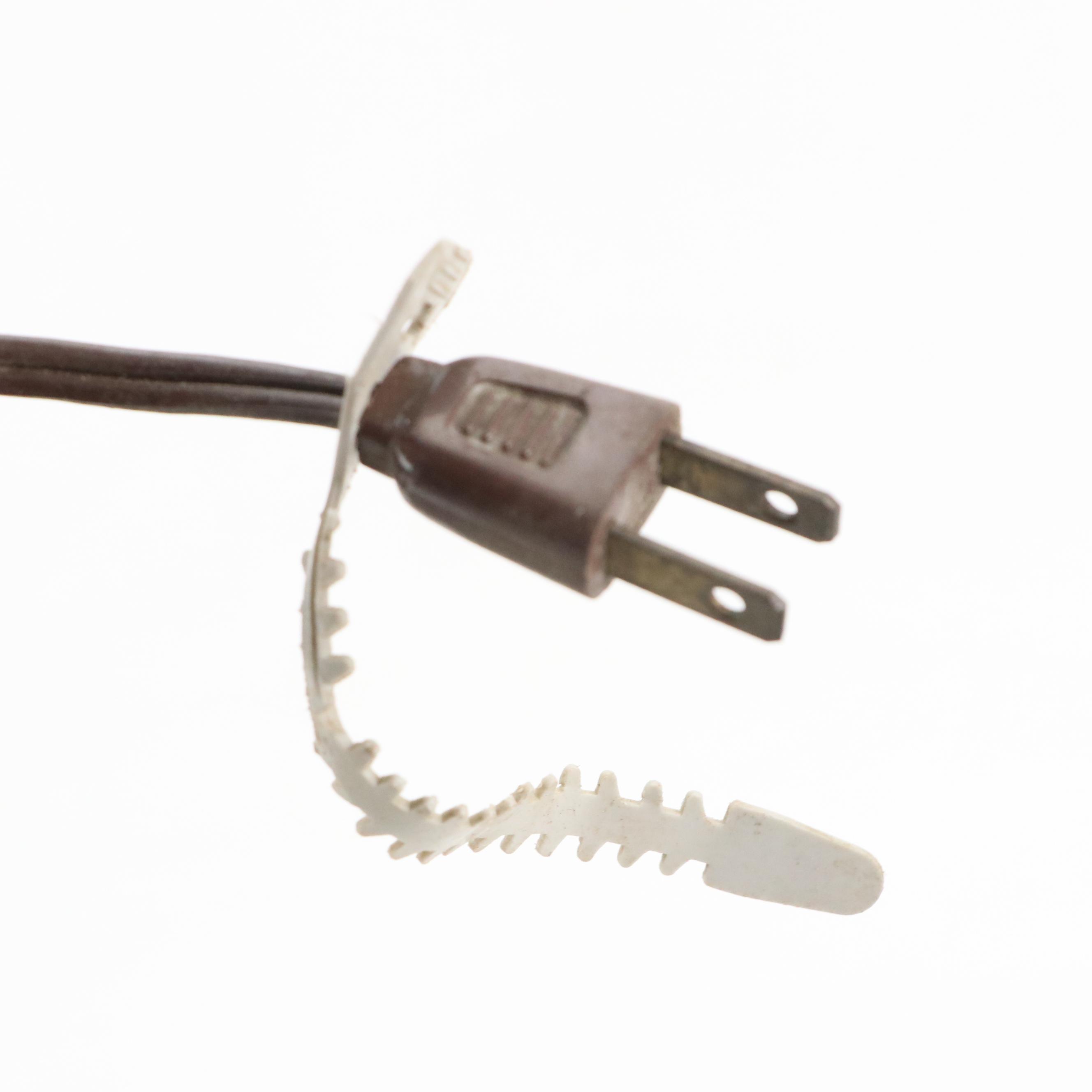 Novelty Kit Cat Clock and Amico Cookie Radio with Westclox Clock Radio