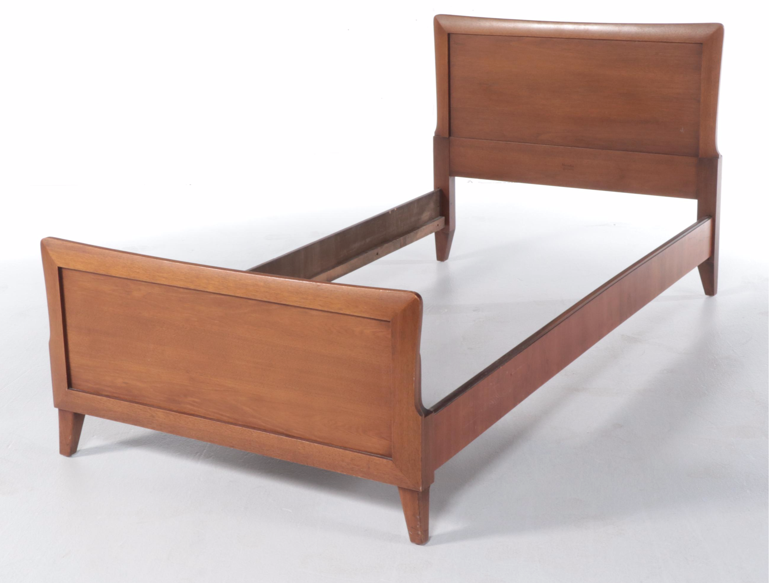 Pair of Henredon Mahogany Twin Bed Frames