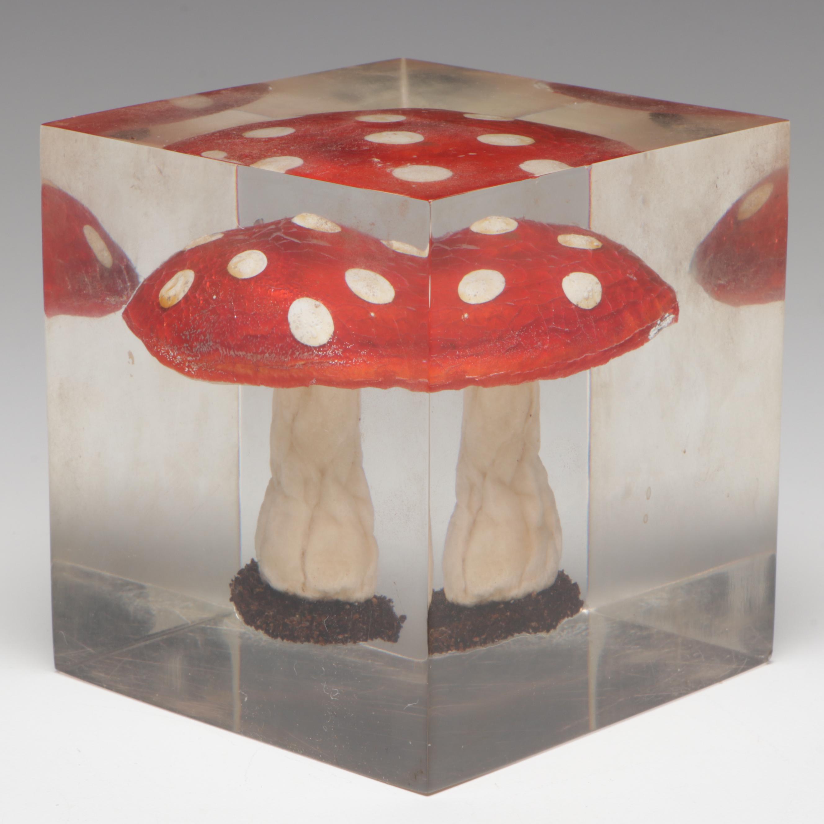 Disney Donald Duck Figural Ceramic Planters with Acrylic Toadstool Paperweight