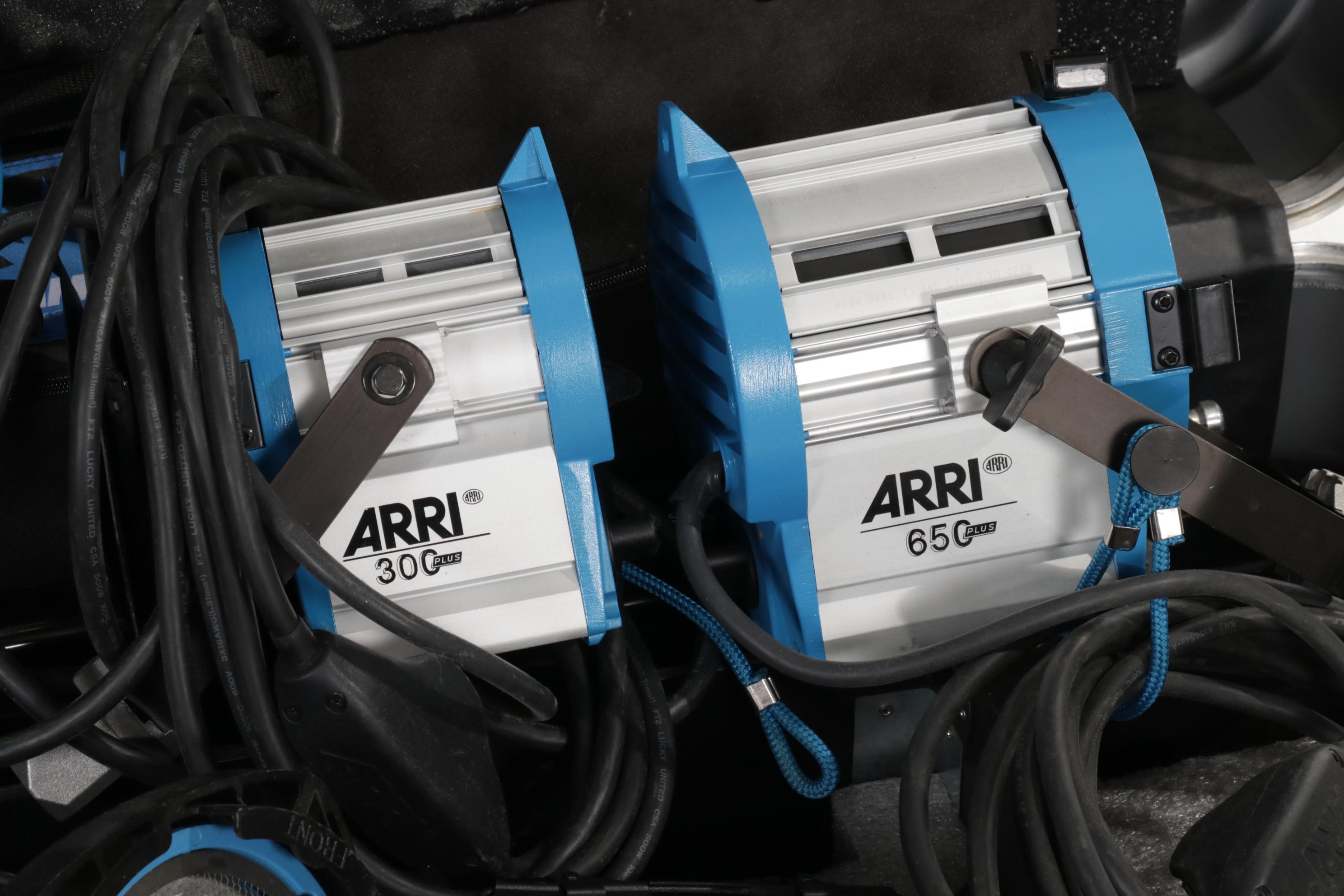 ARRI Junior Series and Arrilite 750 Studio Lighting Kit in Hardshell Case