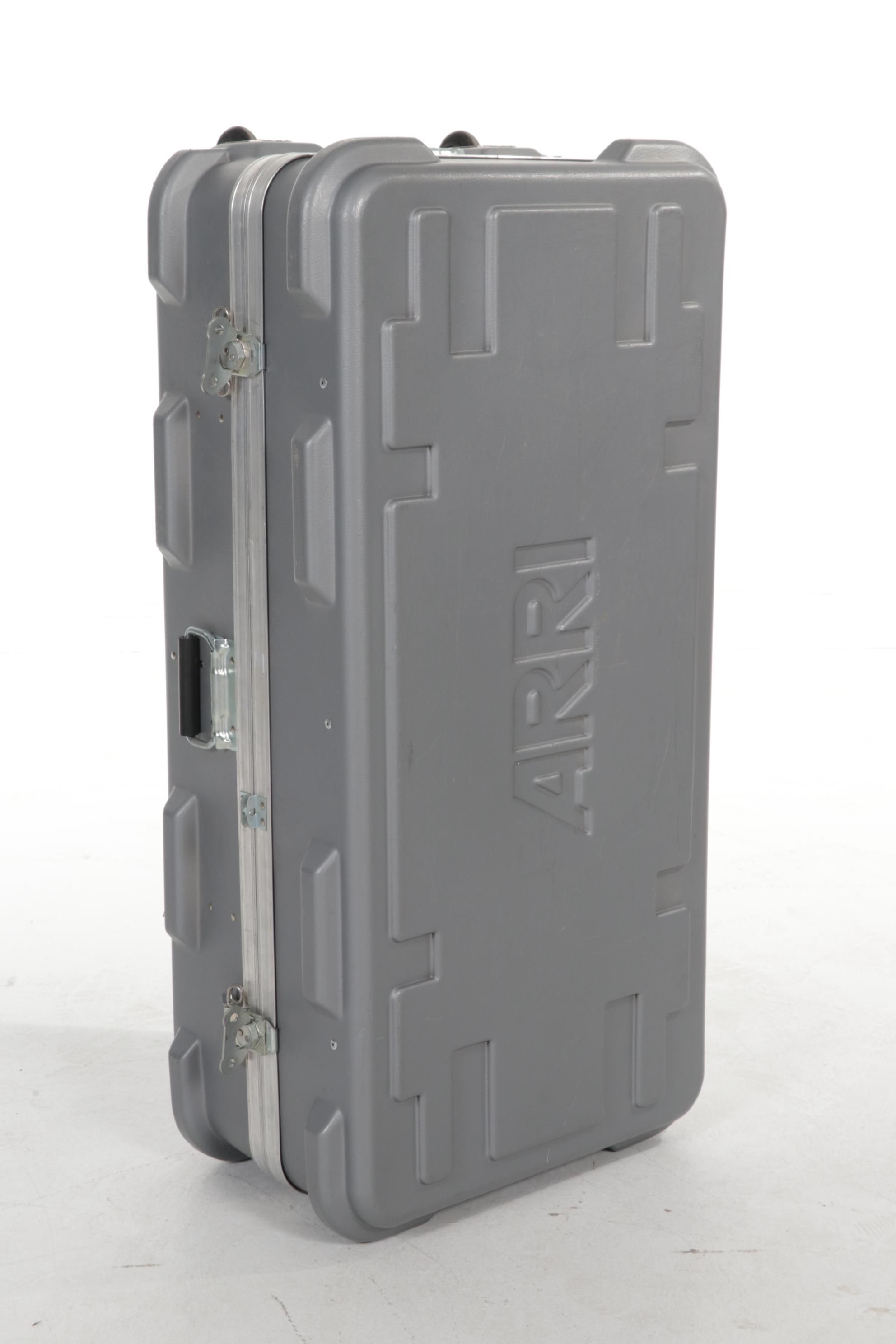 ARRI Junior Series and Arrilite 750 Studio Lighting Kit in Hardshell Case