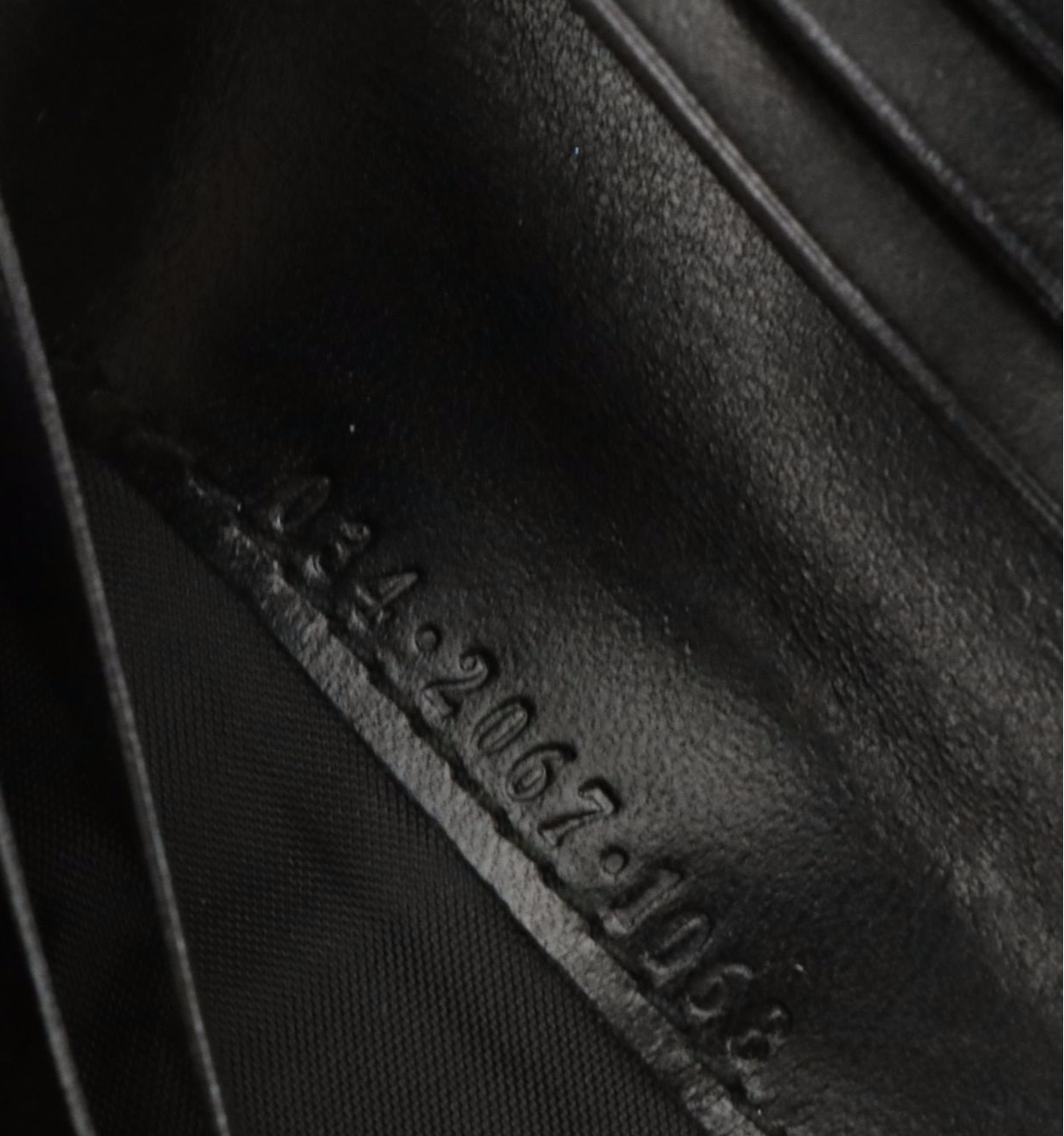 Gucci Men's Black Smooth Leather Bifold Wallet in Box